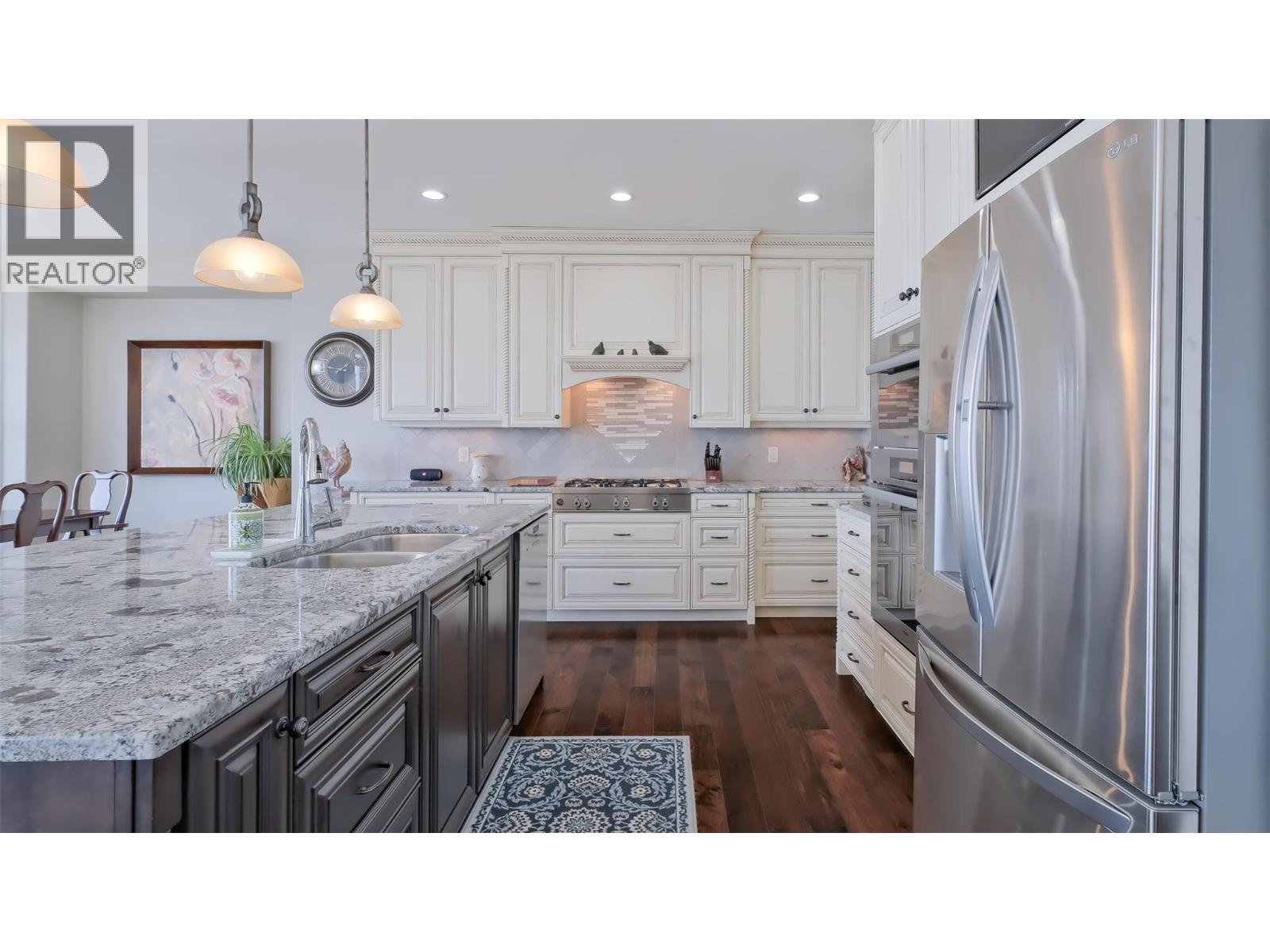 Picture for 1505 Pinot Noir  Drive https://www.cirrealty.ca/reb/bc/6/10364816_18.jpg