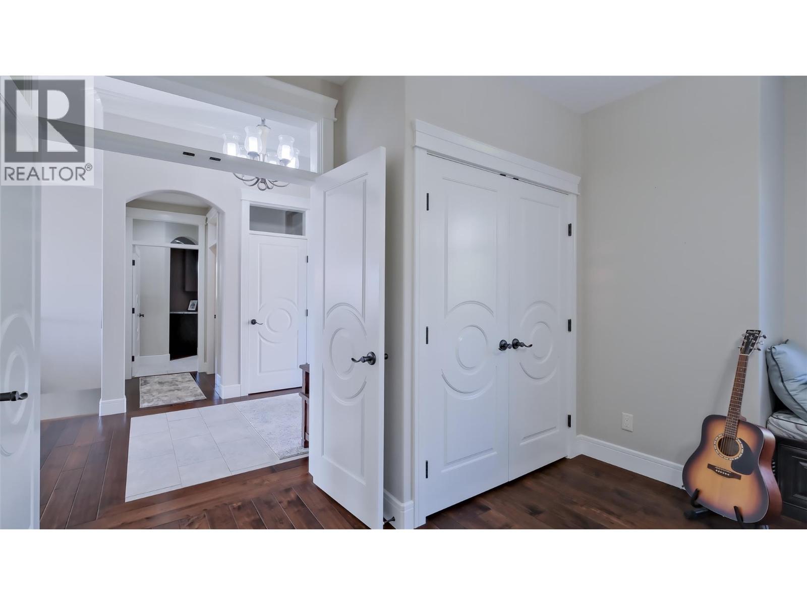 Picture for 1505 Pinot Noir  Drive https://www.cirrealty.ca/reb/bc/6/10364816_30.jpg