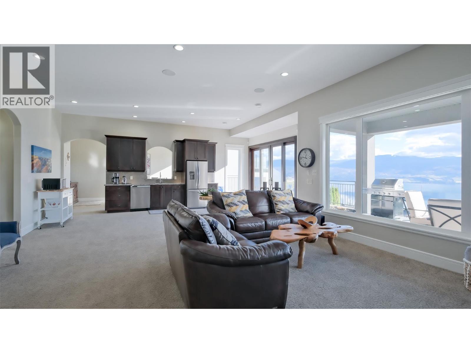 Picture for 1505 Pinot Noir  Drive https://www.cirrealty.ca/reb/bc/6/10364816_36.jpg