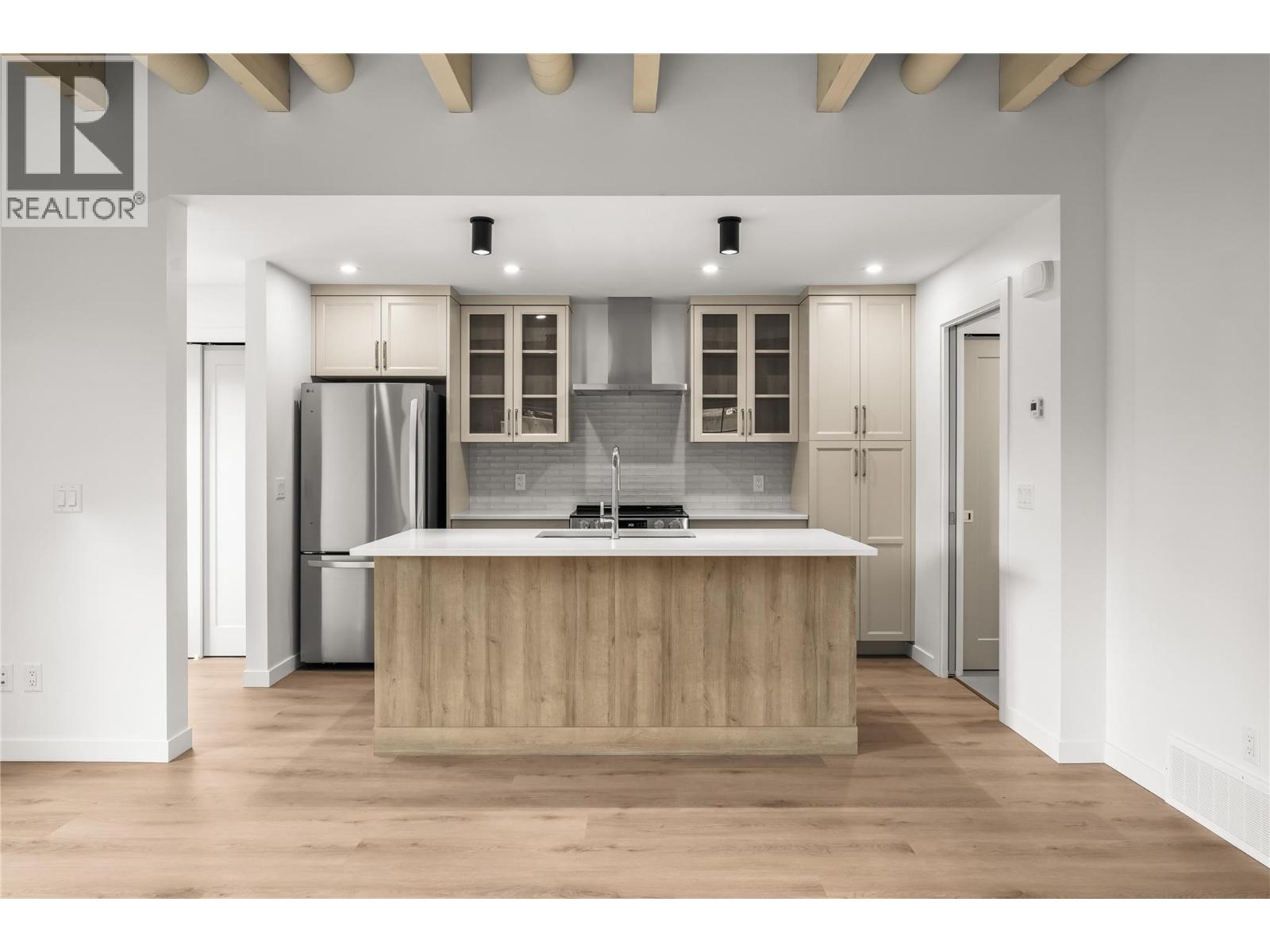 Picture for Unit #2, 2957 Conlin  Court