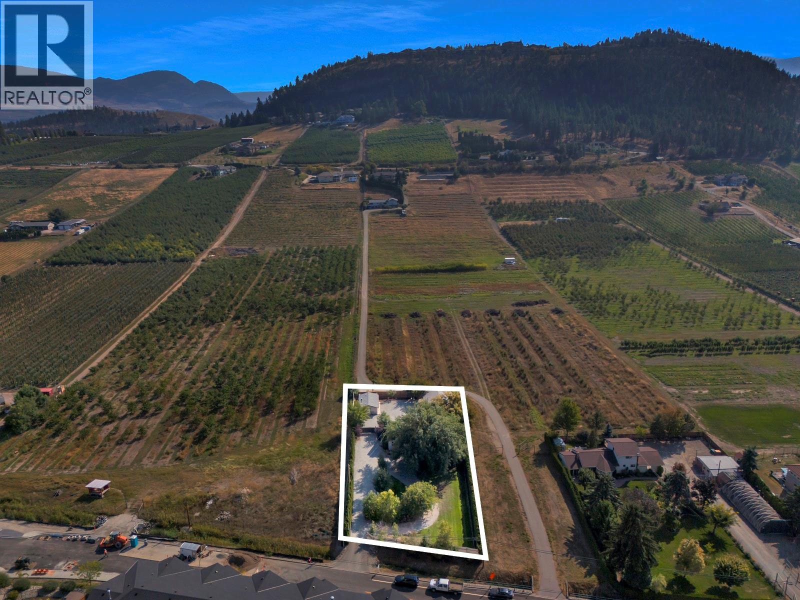 Picture for 431 Valley  Road https://www.cirrealty.ca/reb/bc/6/10364966_11.jpg