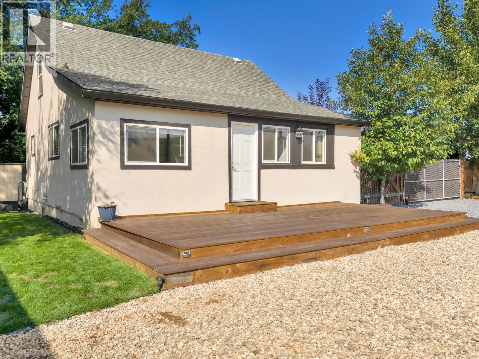 Picture for 431 Valley  Road https://www.cirrealty.ca/reb/bc/6/10364966_27.jpg