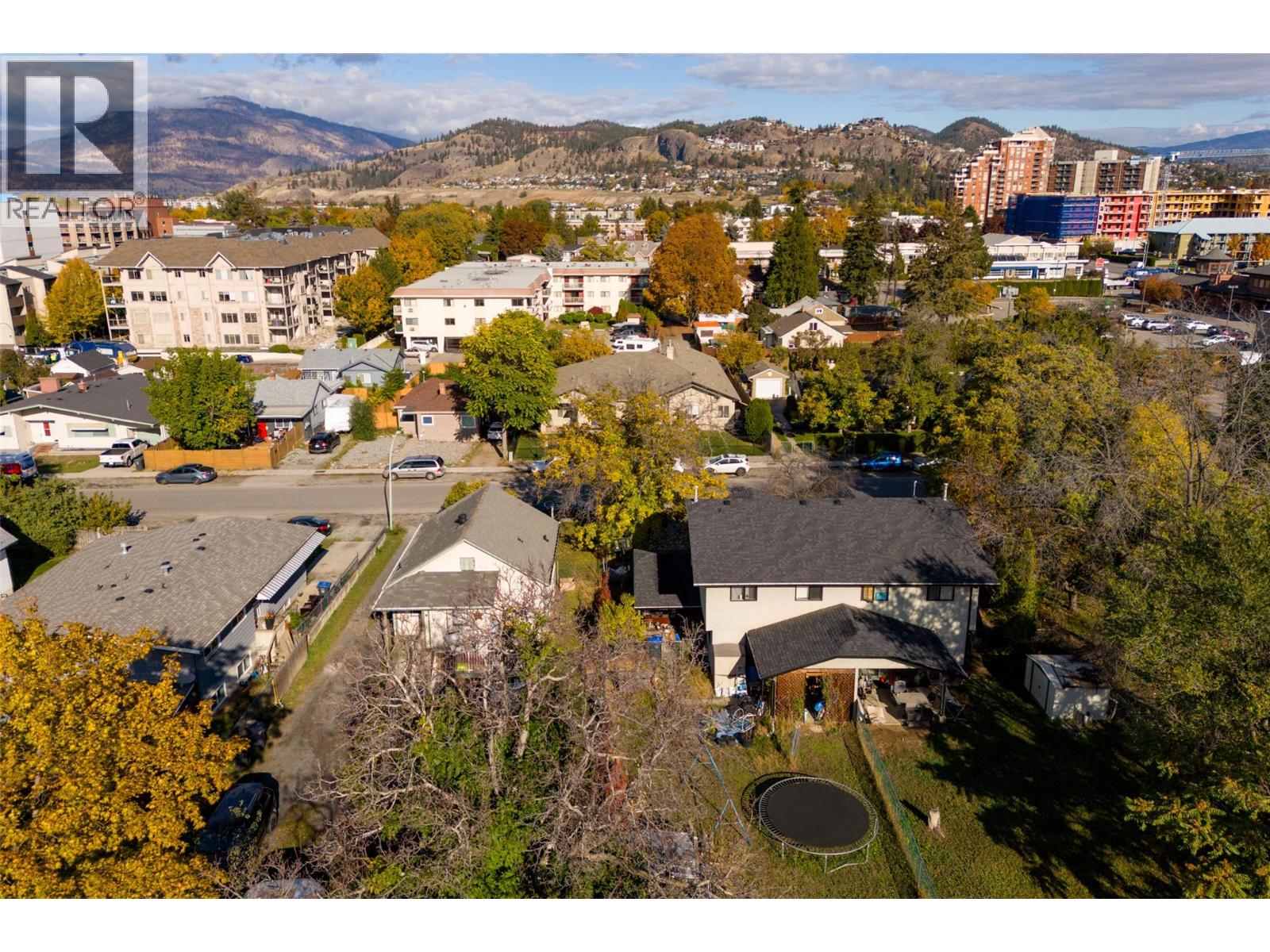 Picture for 1025 Laurier  Avenue https://www.cirrealty.ca/reb/bc/6/10365106_69.jpg