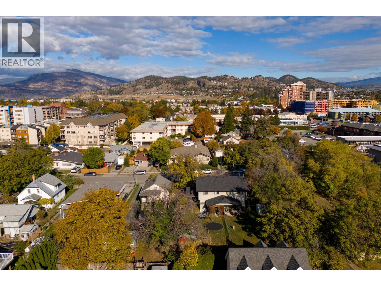 Picture for 1025 Laurier  Avenue https://www.cirrealty.ca/reb/bc/6/10365106_70.jpg