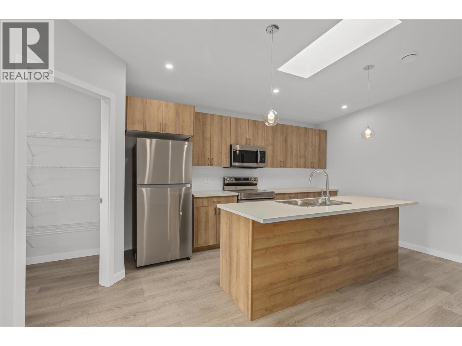 Picture for Unit #115, 8900 Jim Bailey  Road https://www.cirrealty.ca/reb/bc/6/10365176_10.jpg