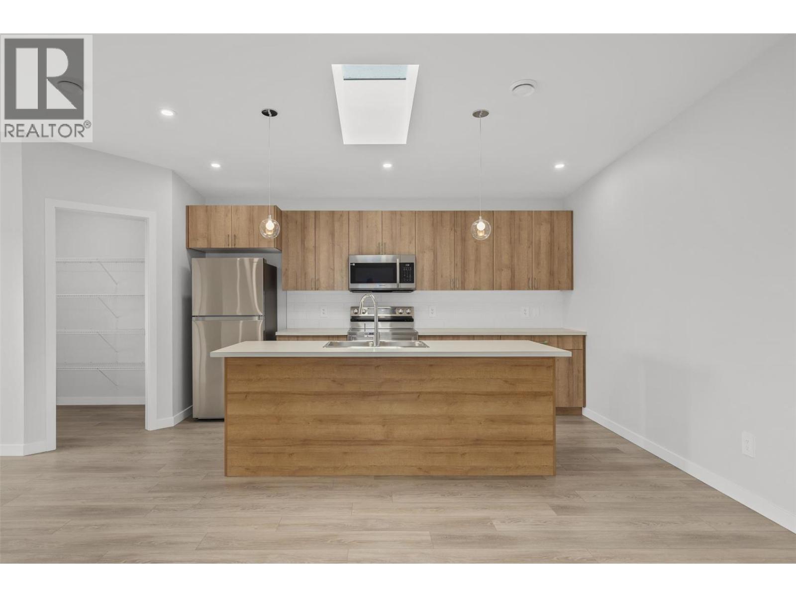 Picture for Unit #115, 8900 Jim Bailey  Road https://www.cirrealty.ca/reb/bc/6/10365176_9.jpg