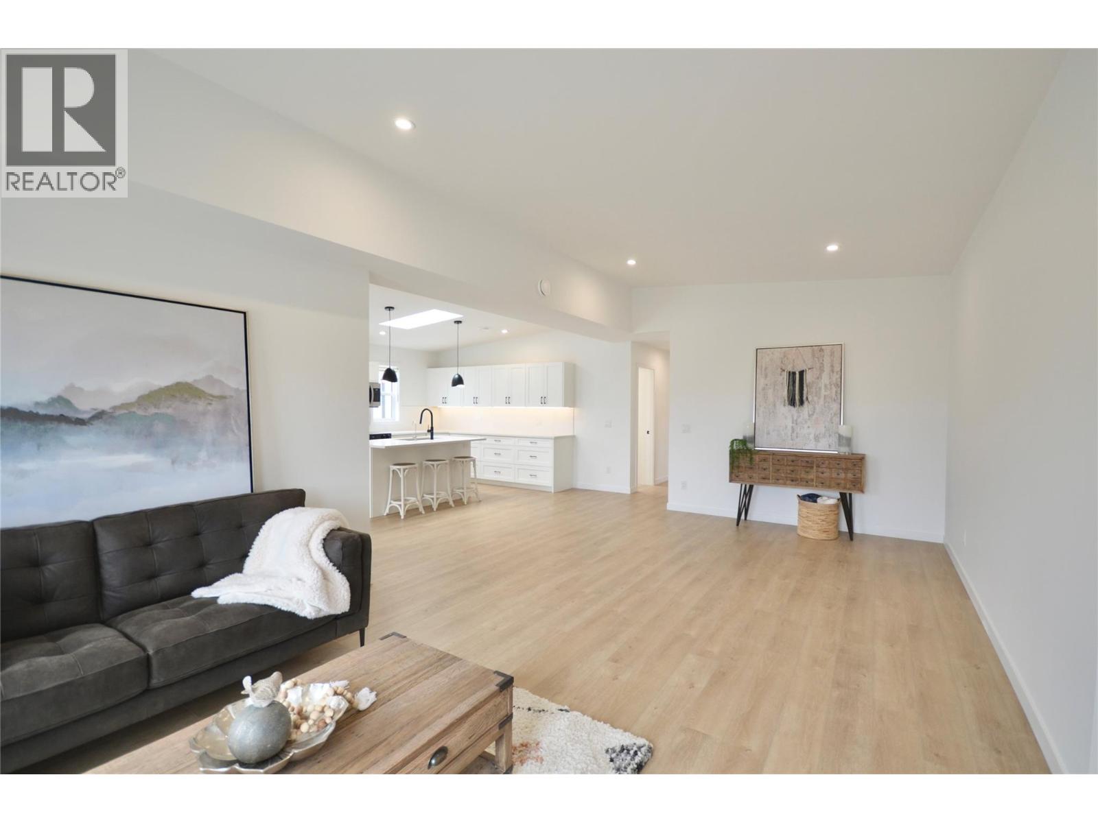 Picture for Unit #126, 8900 Jim Bailey  Road https://www.cirrealty.ca/reb/bc/6/10365196_12.jpg