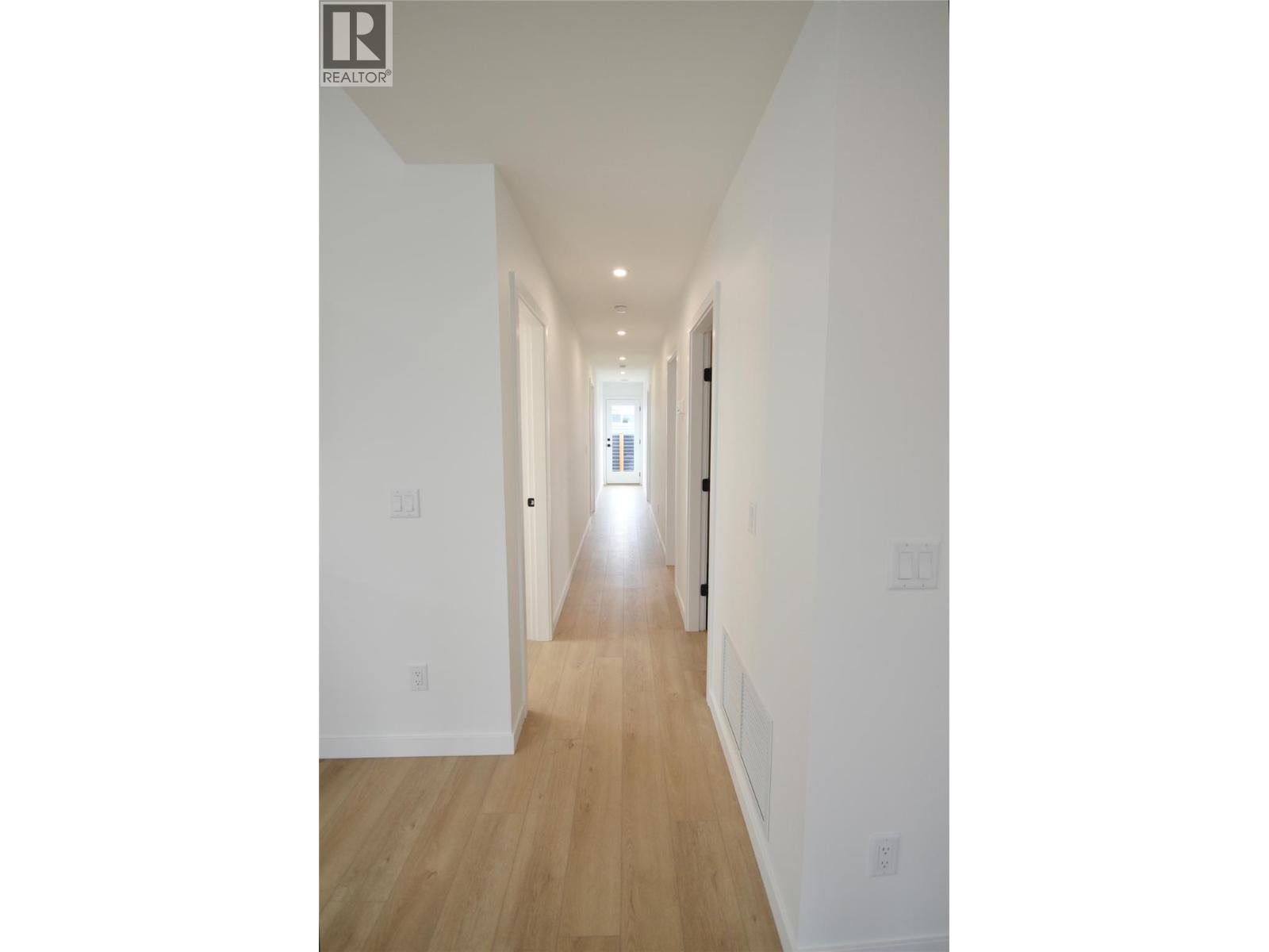 Picture for Unit #126, 8900 Jim Bailey  Road https://www.cirrealty.ca/reb/bc/6/10365196_14.jpg