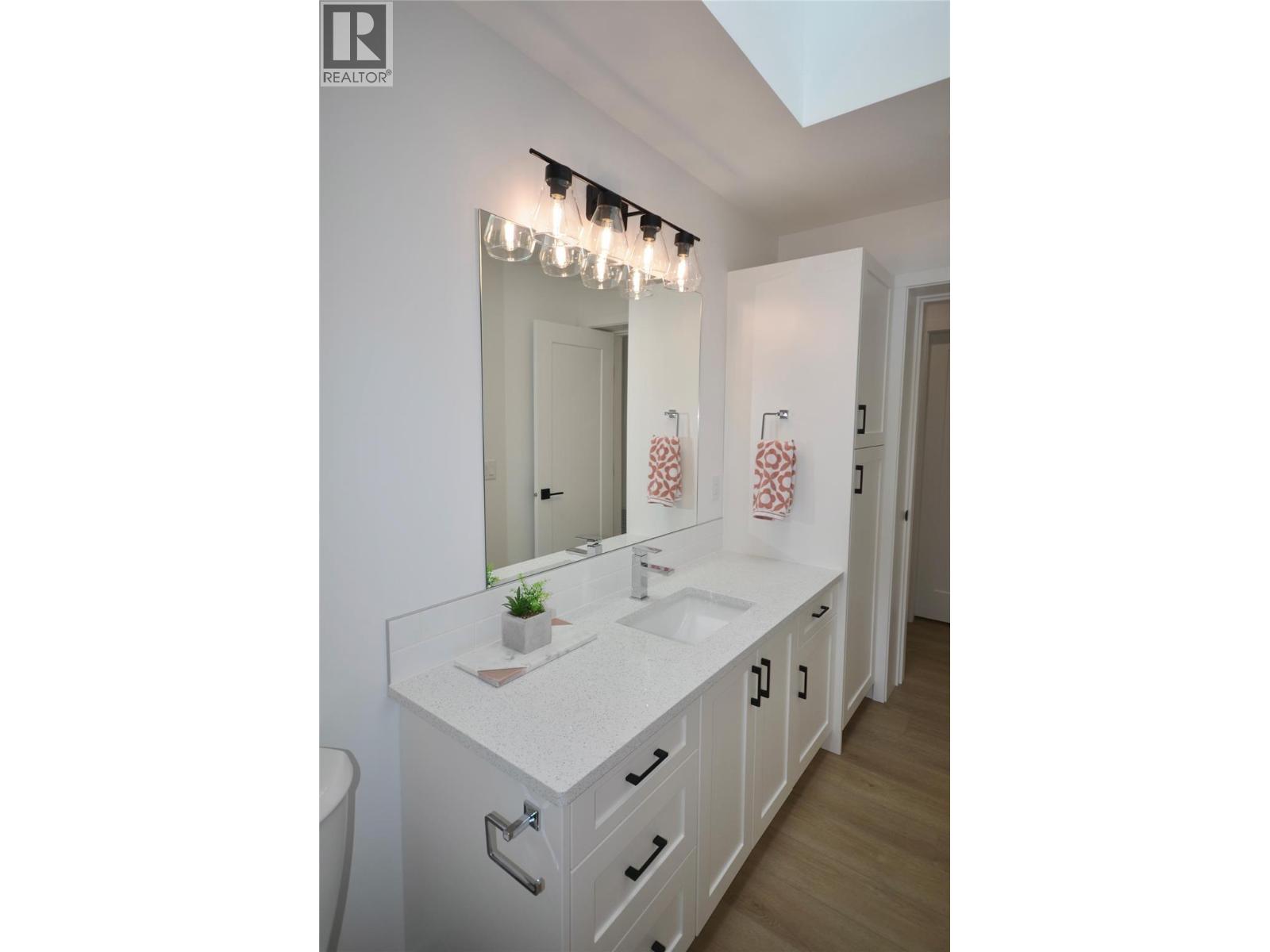 Picture for Unit #126, 8900 Jim Bailey  Road https://www.cirrealty.ca/reb/bc/6/10365196_19.jpg