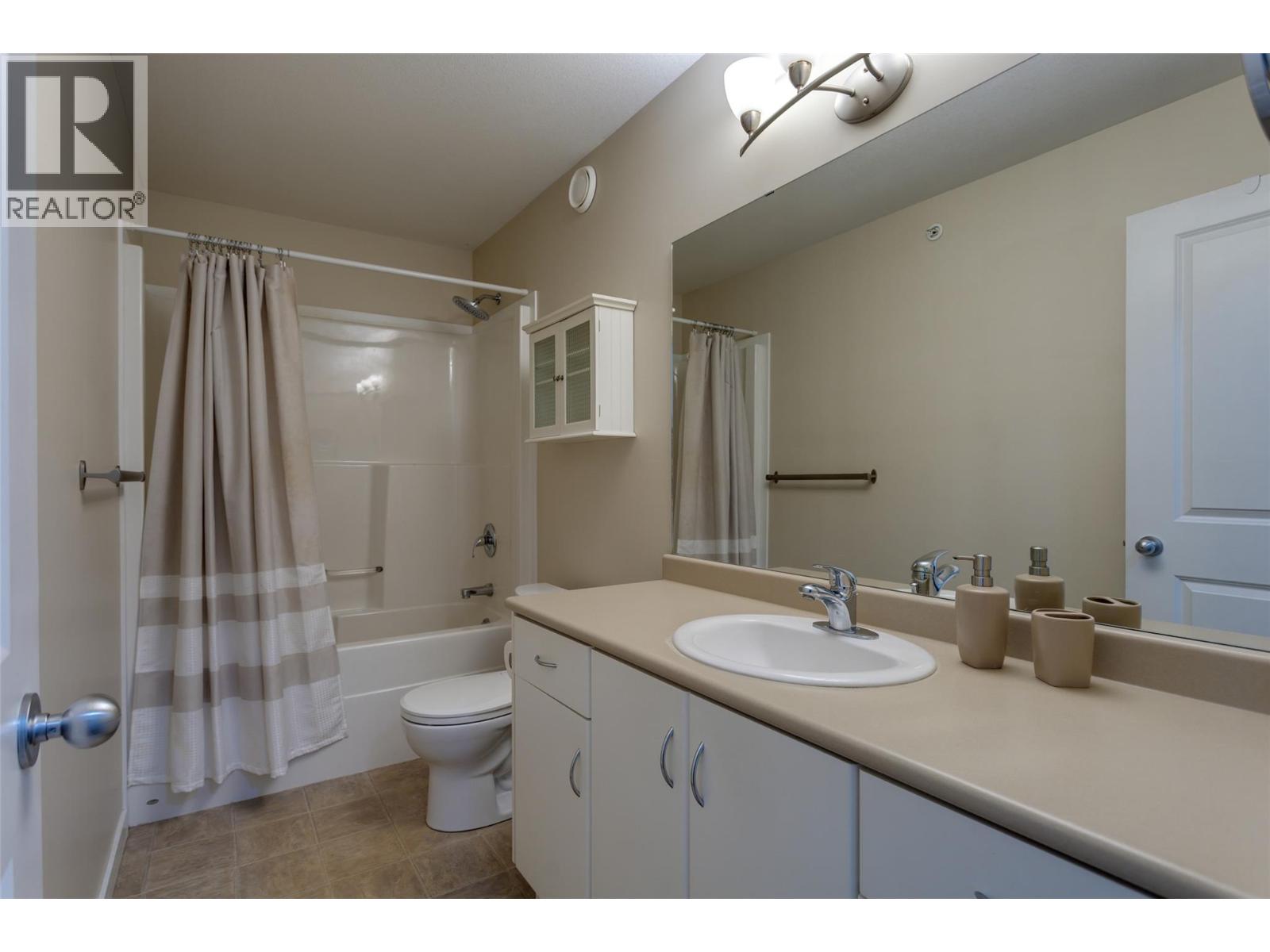 Picture for Unit #205A, 1475 Glenmore  RoadN https://www.cirrealty.ca/reb/bc/6/10365276_14.jpg