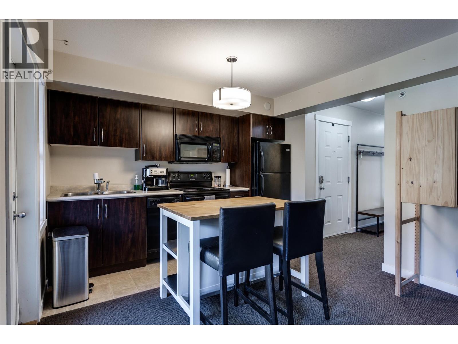 Picture for Unit #205A, 1475 Glenmore  RoadN