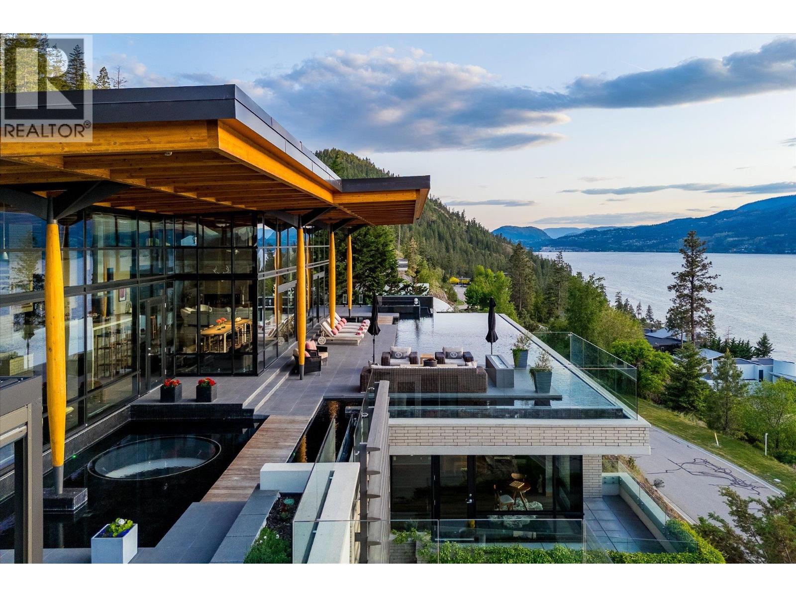 Picture for Unit #19, 180 Sheerwater  Court https://www.cirrealty.ca/reb/bc/6/10365336_2.jpg