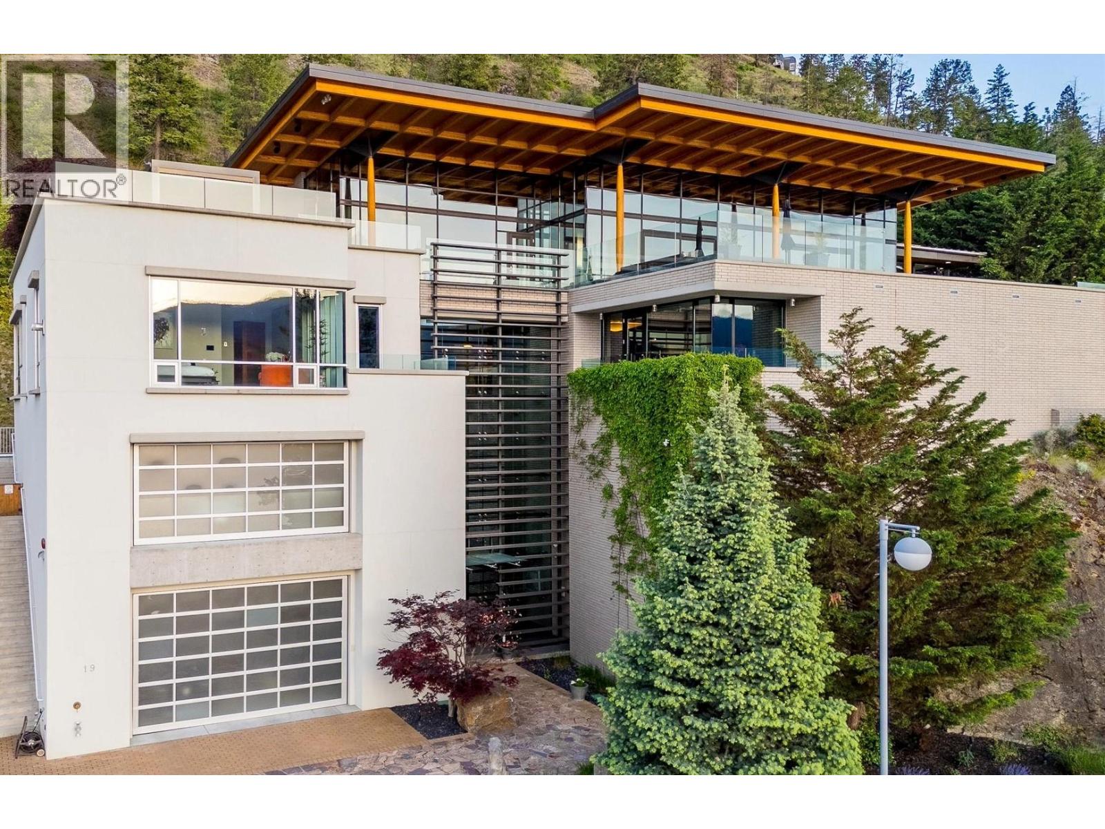 Picture for Unit #19, 180 Sheerwater  Court https://www.cirrealty.ca/reb/bc/6/10365336_6.jpg