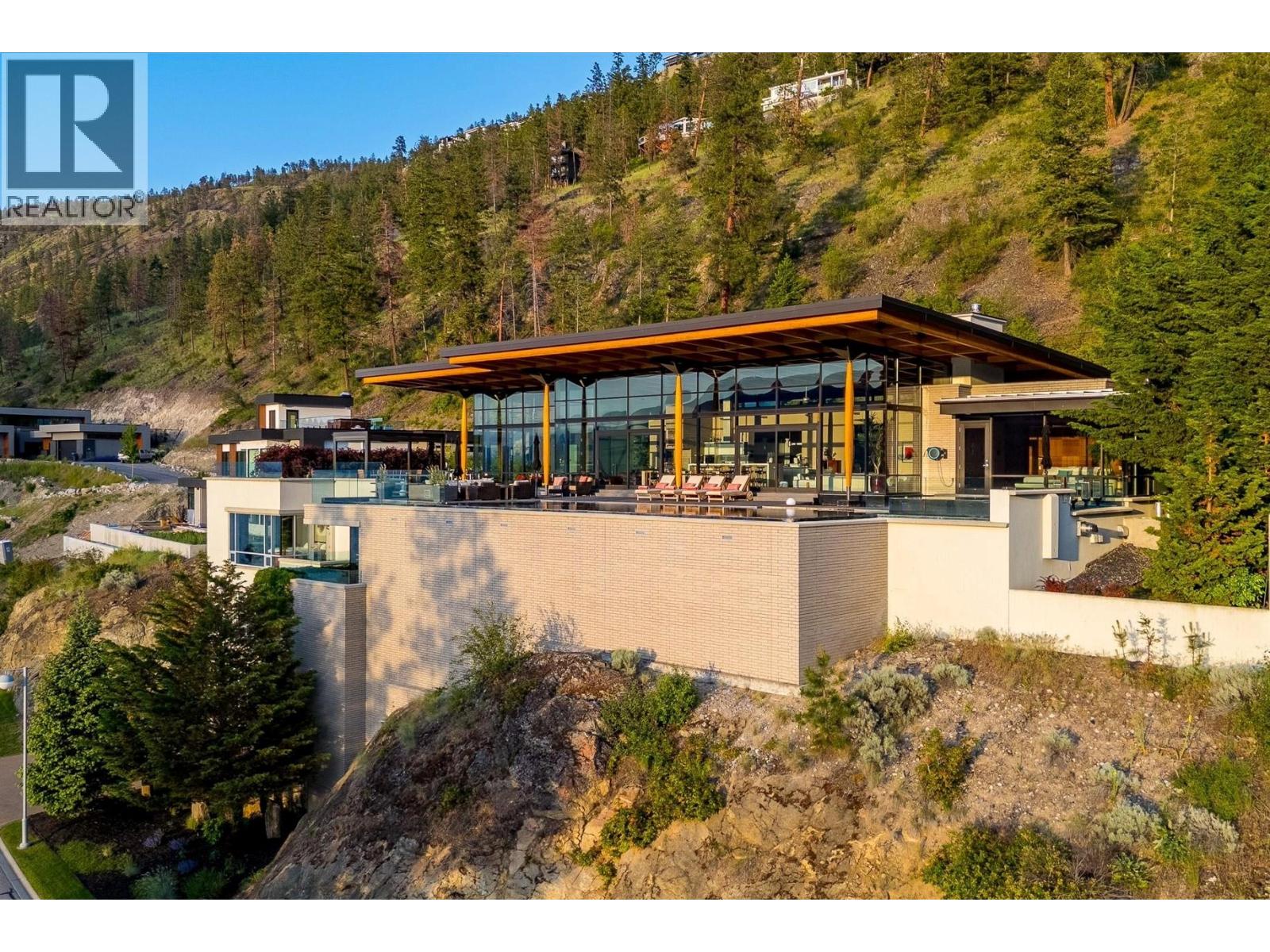 Picture for Unit #19, 180 Sheerwater  Court https://www.cirrealty.ca/reb/bc/6/10365336_7.jpg