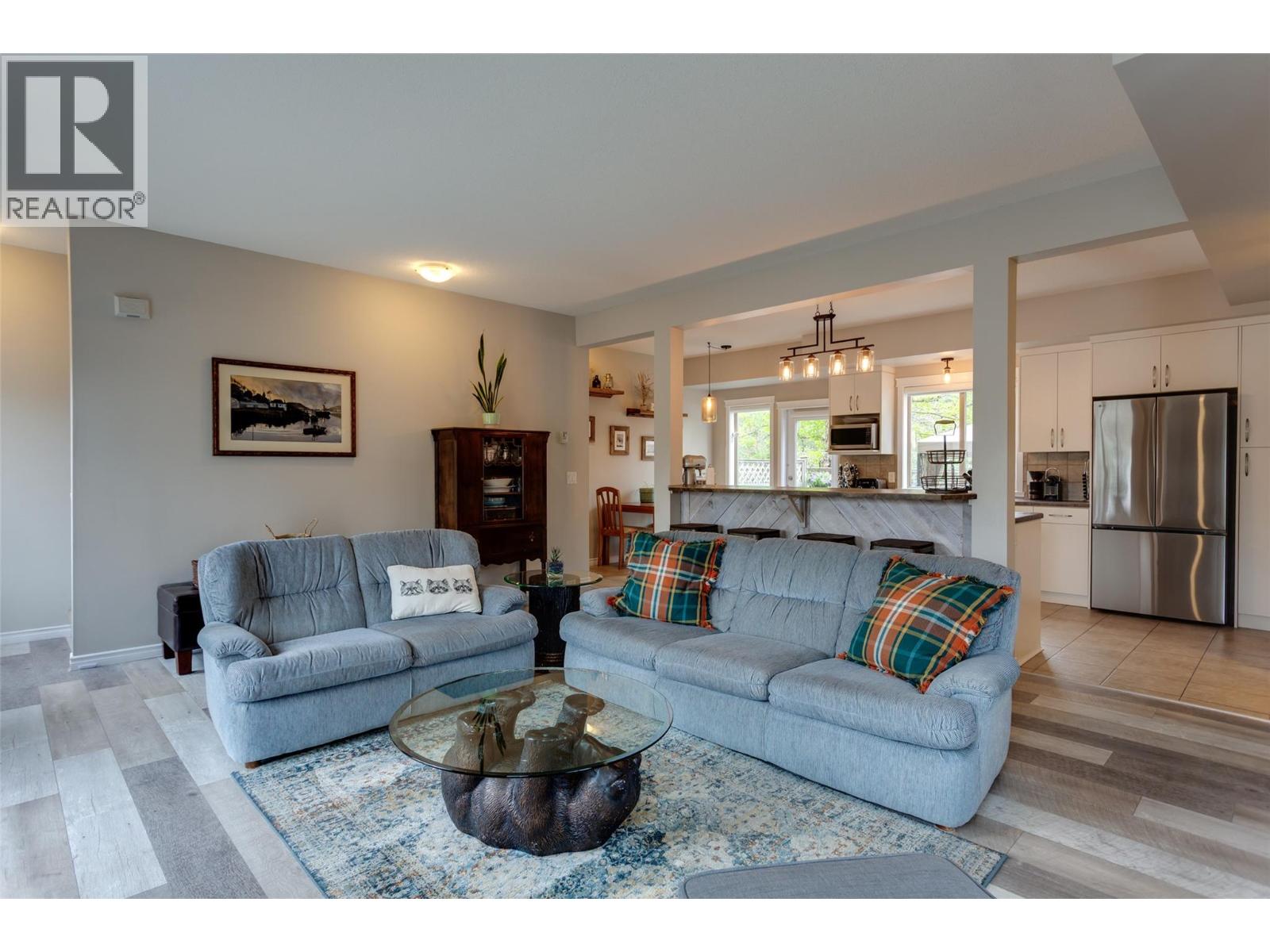 Picture for Unit #15, 1798 Olympus  Way https://www.cirrealty.ca/reb/bc/6/10365366_20.jpg