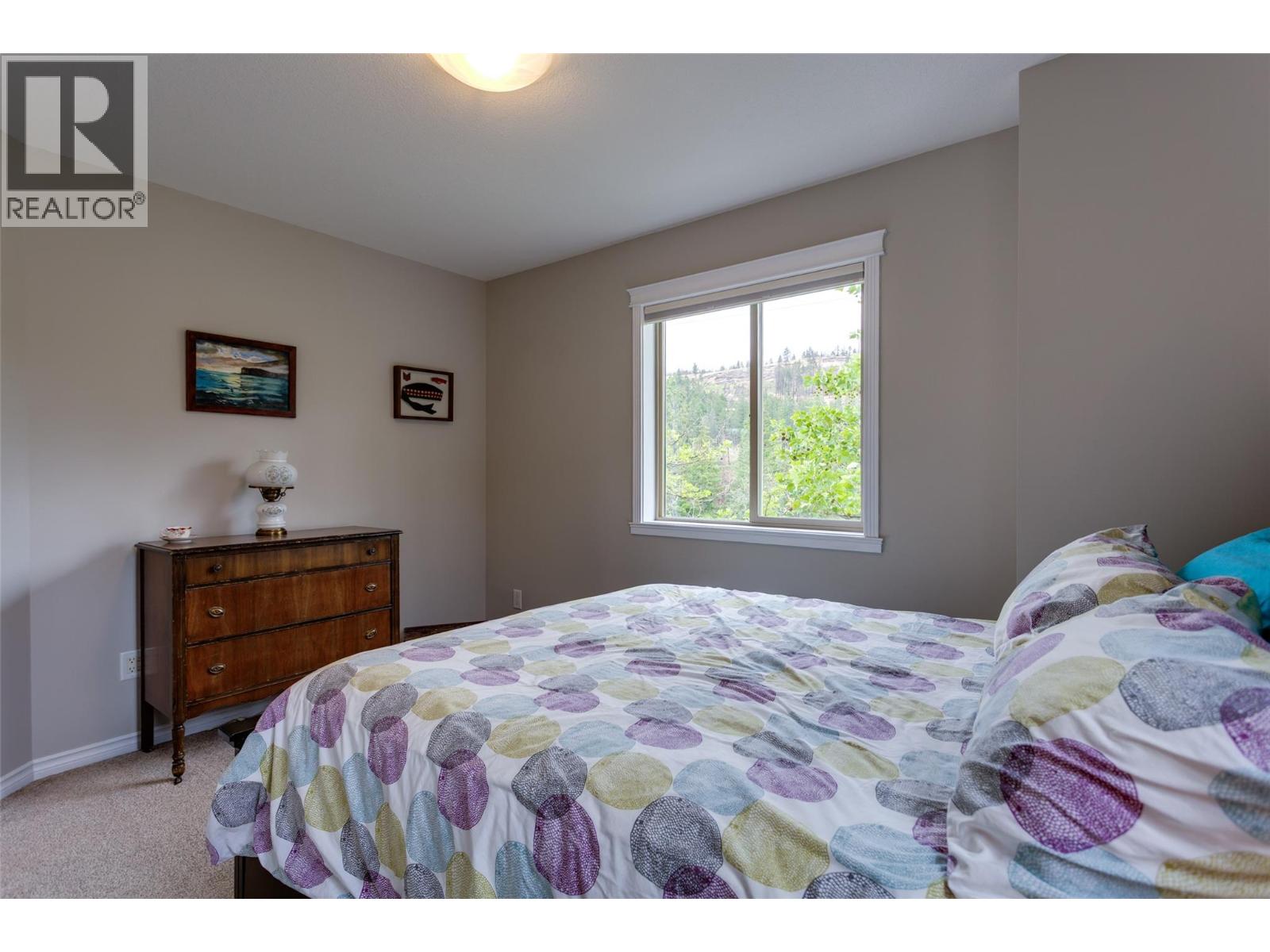 Picture for Unit #15, 1798 Olympus  Way https://www.cirrealty.ca/reb/bc/6/10365366_33.jpg