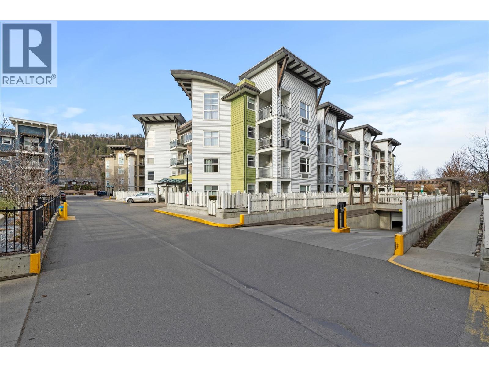 Picture for Unit #111, 539 Yates  Road https://www.cirrealty.ca/reb/bc/6/10365406_17.jpg