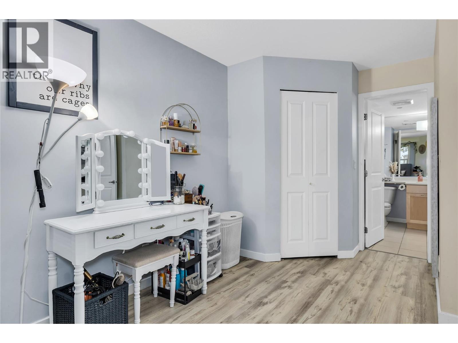 Picture for Unit #111, 539 Yates  Road https://www.cirrealty.ca/reb/bc/6/10365406_36.jpg