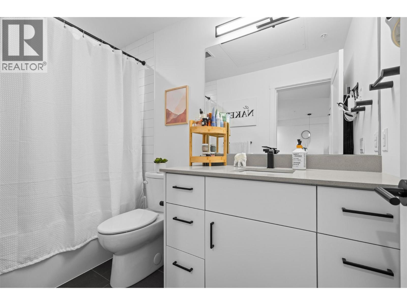 Picture for Unit #405, 660 Cawston  Avenue https://www.cirrealty.ca/reb/bc/6/10365466_18.jpg