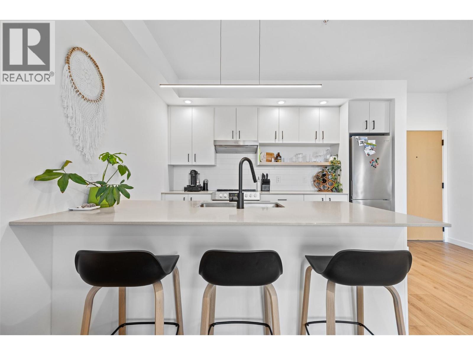 Picture for Unit #405, 660 Cawston  Avenue