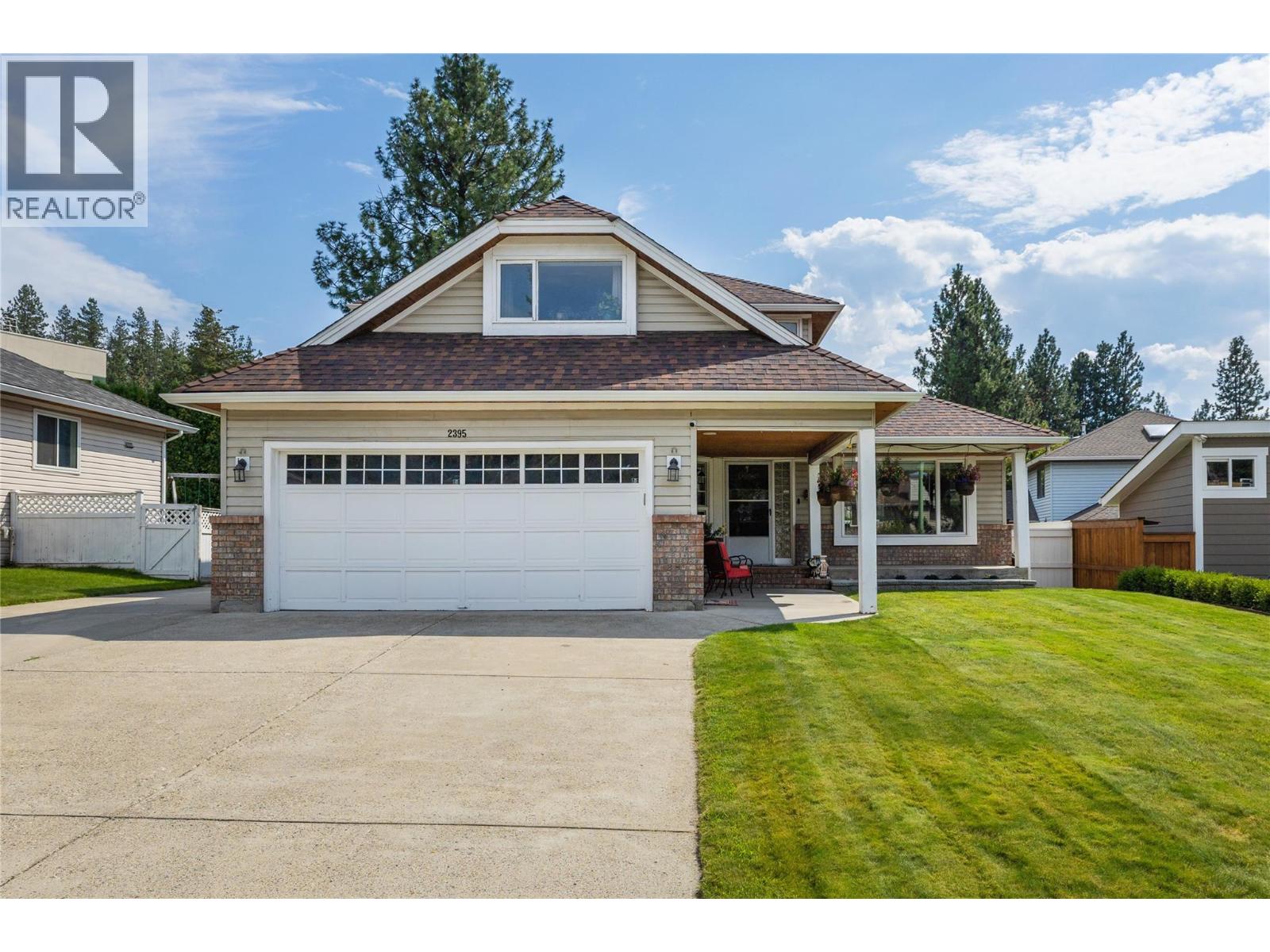 Picture for 2395 Shannon Ridge  Drive https://www.cirrealty.ca/reb/bc/6/10365576_2.jpg