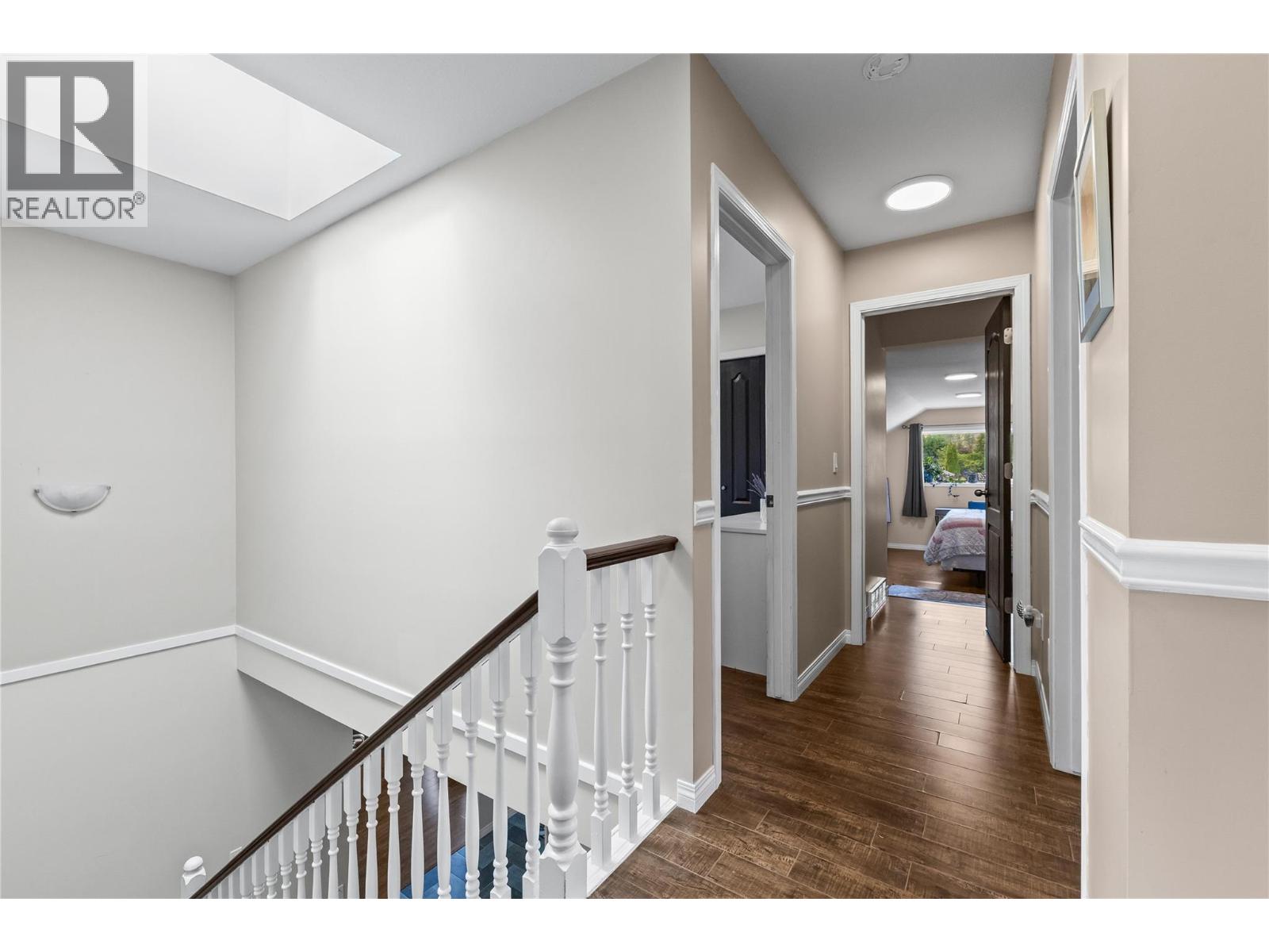 Picture for 2395 Shannon Ridge  Drive https://www.cirrealty.ca/reb/bc/6/10365576_22.jpg