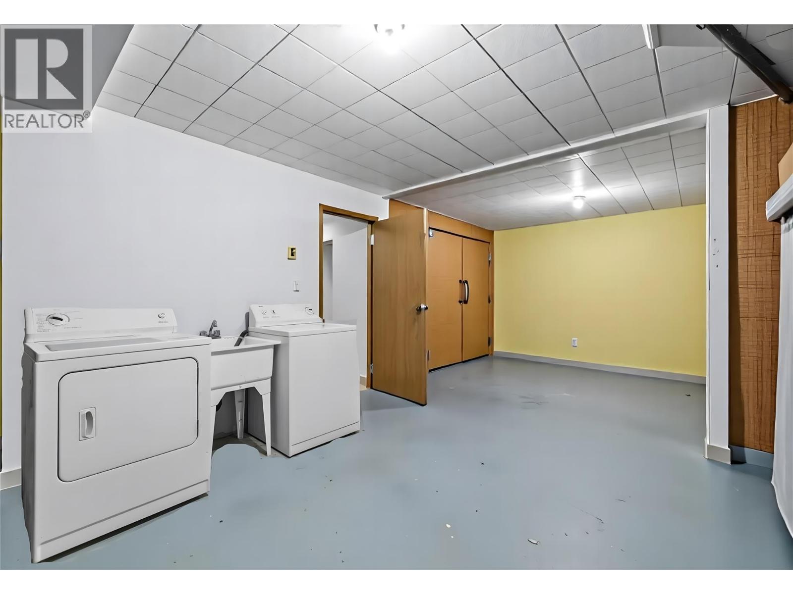 Picture for Unit #213, 1765 Leckie  Road https://www.cirrealty.ca/reb/bc/6/10365766_26.jpg