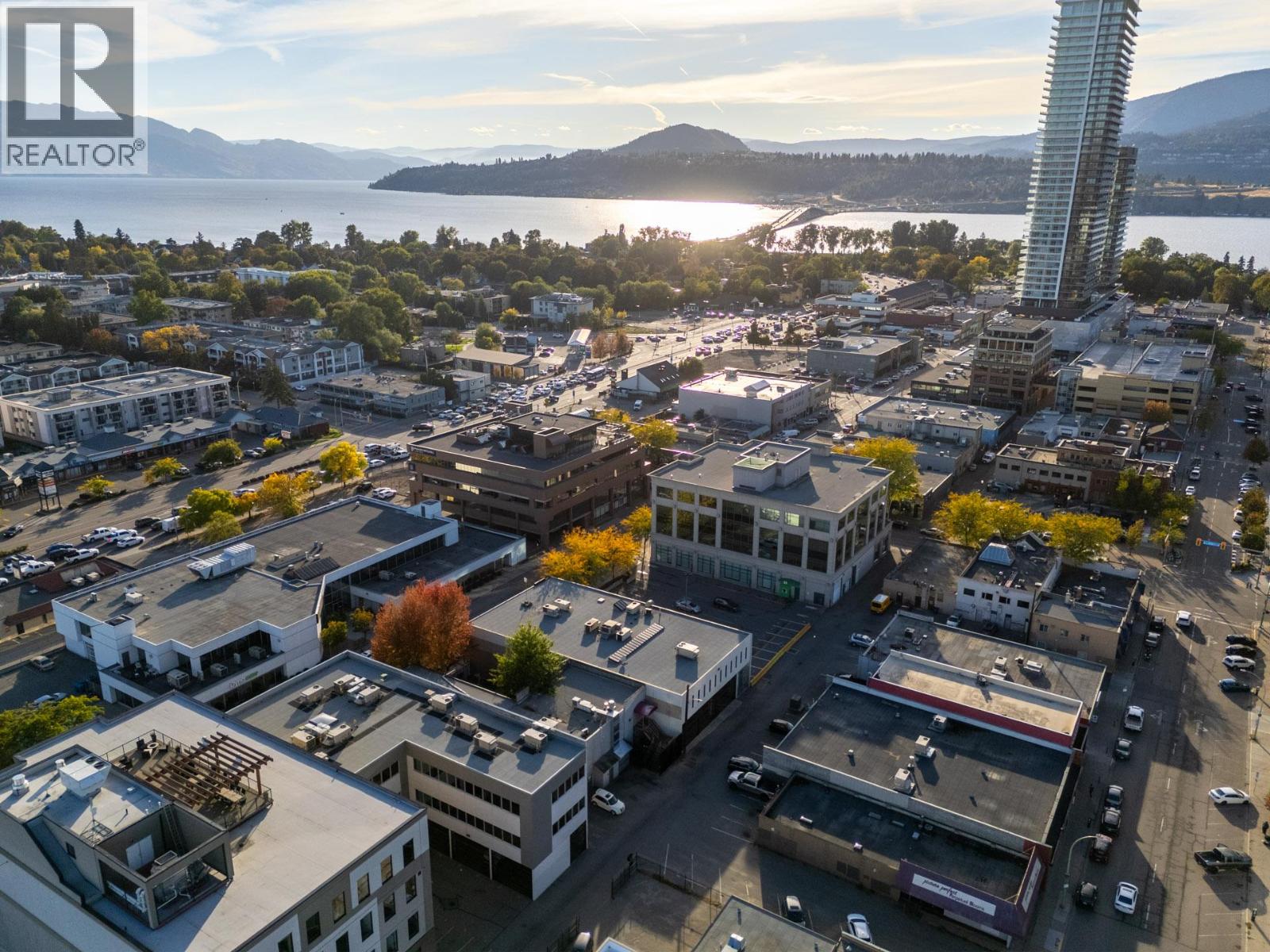 Picture for Unit #200, 532 Leon  Avenue https://www.cirrealty.ca/reb/bc/6/10365836_50.jpg