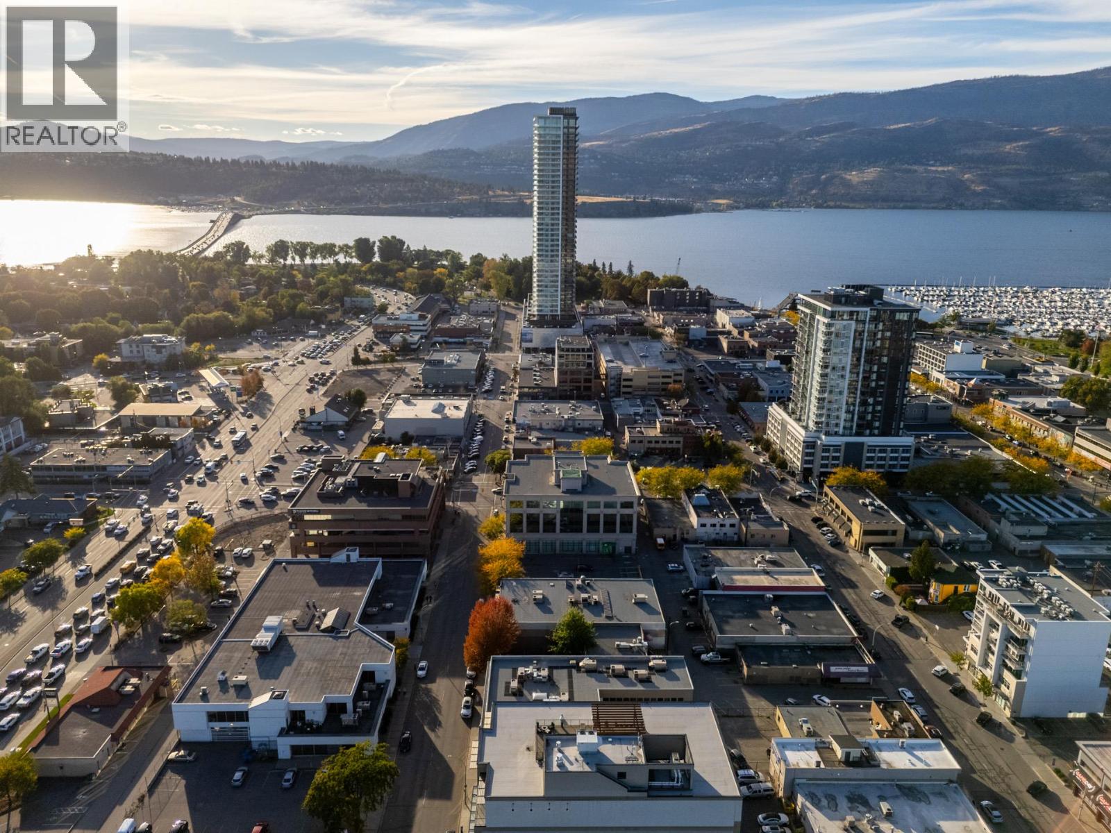 Picture for Unit #200, 532 Leon  Avenue https://www.cirrealty.ca/reb/bc/6/10365836_51.jpg