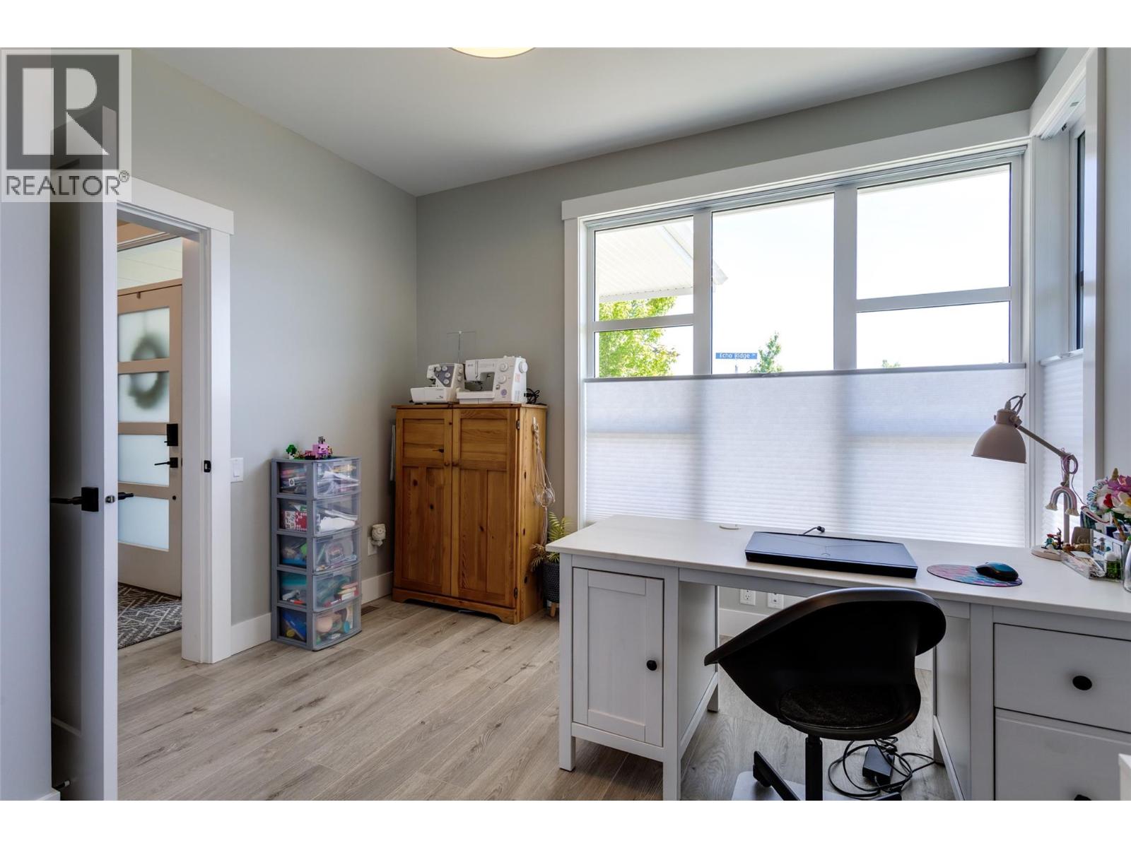 Picture for 218 Echo Ridge  Drive https://www.cirrealty.ca/reb/bc/6/10365926_36.jpg