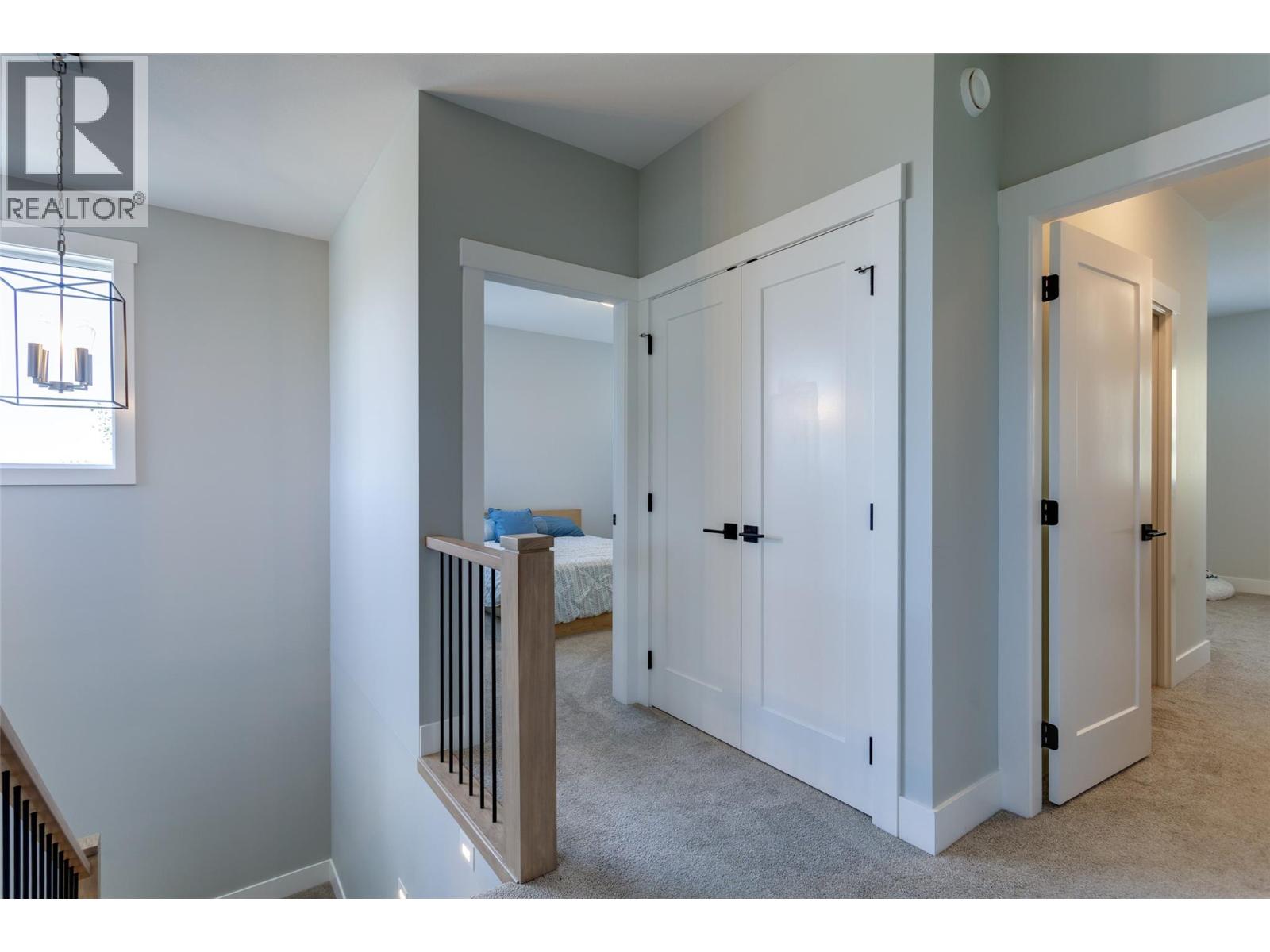 Picture for 218 Echo Ridge  Drive https://www.cirrealty.ca/reb/bc/6/10365926_55.jpg