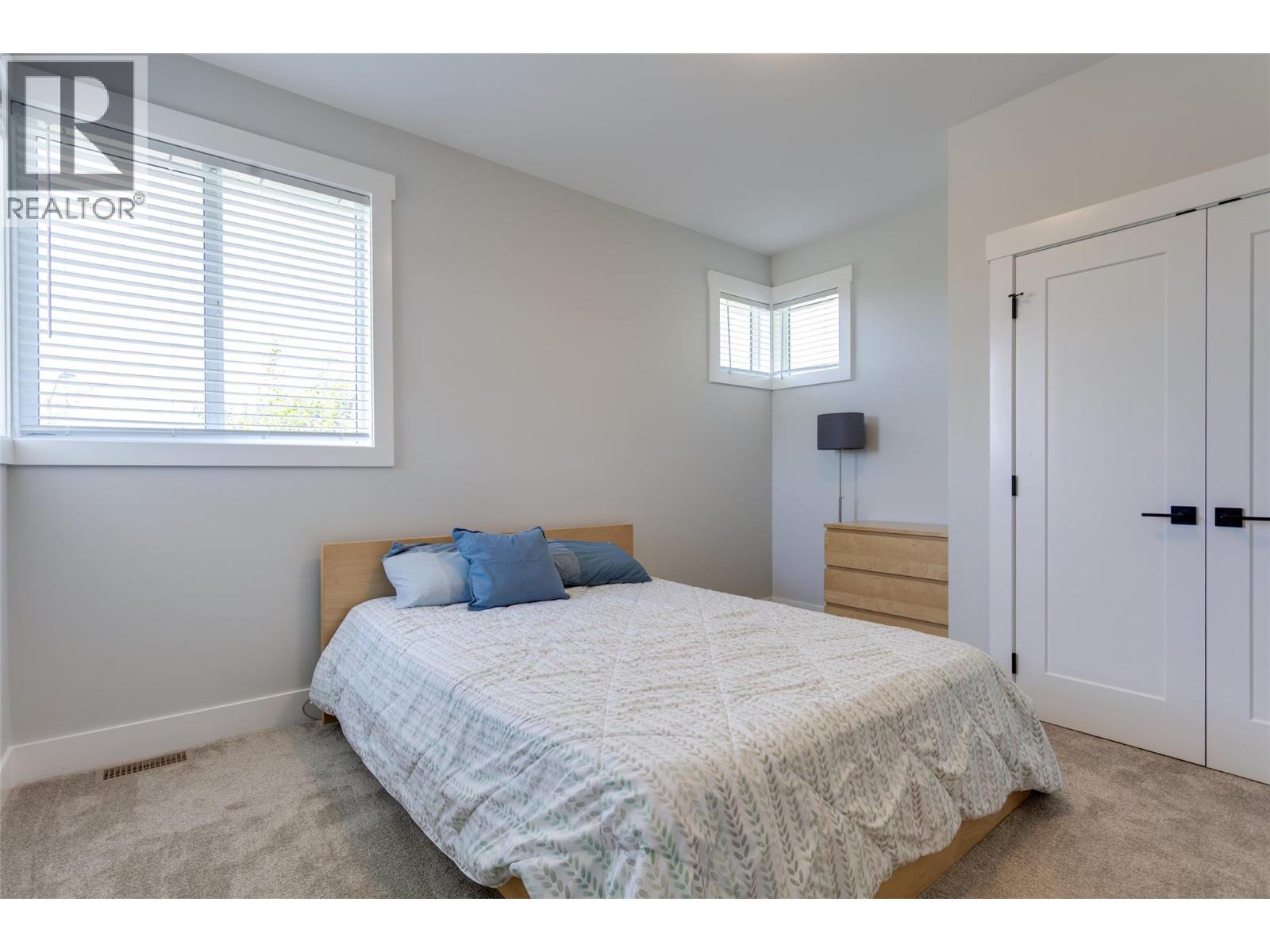 Picture for 218 Echo Ridge  Drive https://www.cirrealty.ca/reb/bc/6/10365926_67.jpg