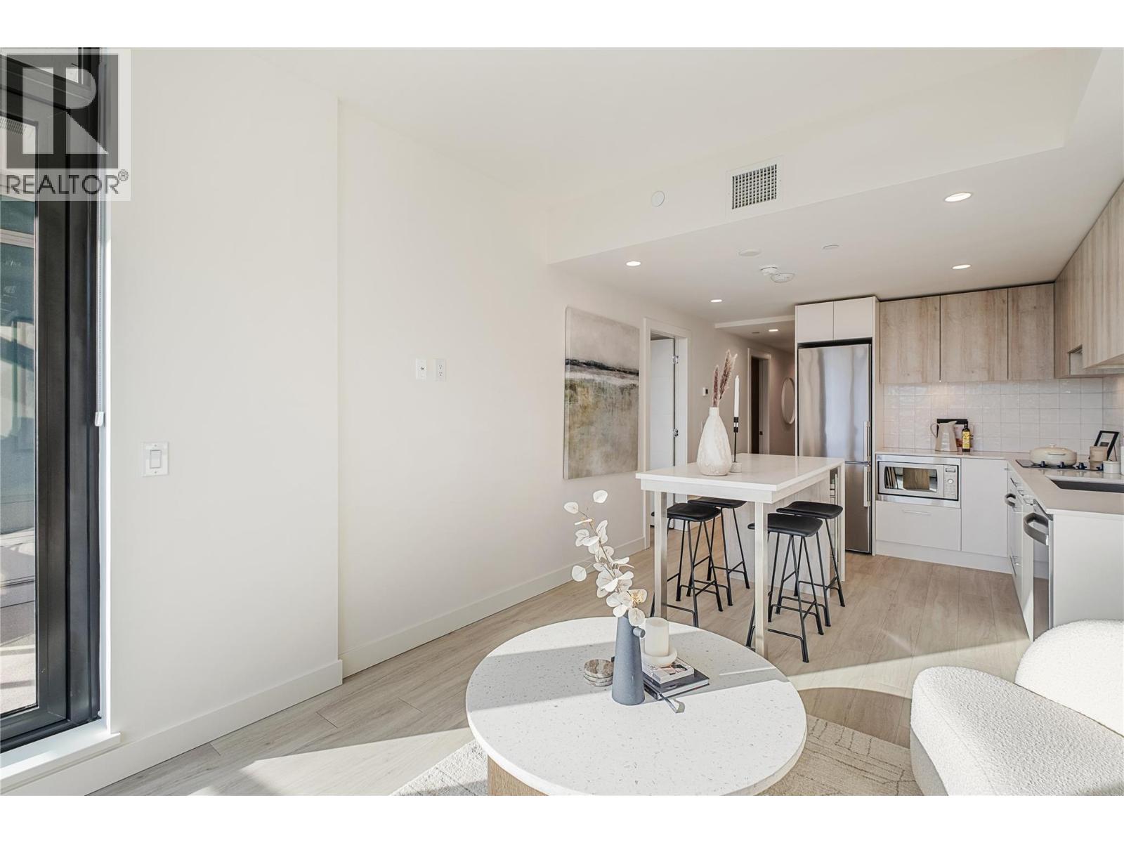 Picture for Unit #907, 3699 Capozzi  Road https://www.cirrealty.ca/reb/bc/6/10366066_17.jpg