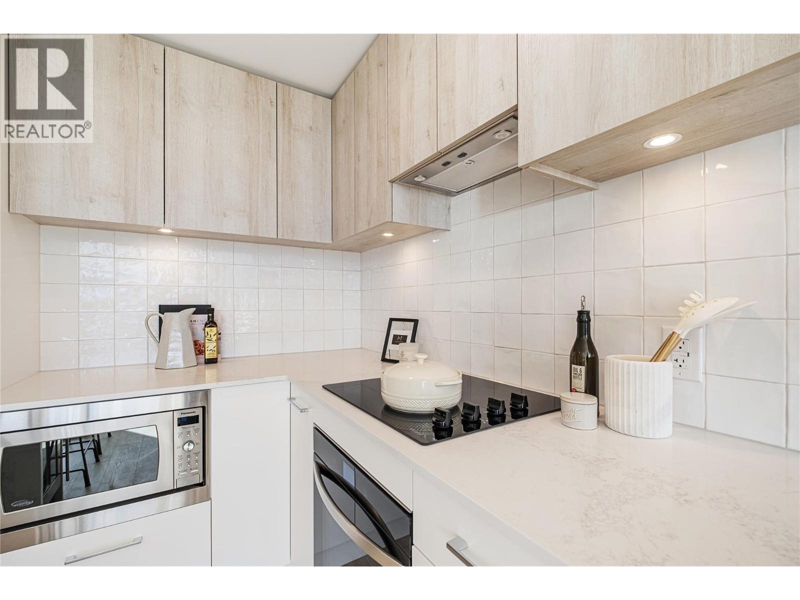 Picture for Unit #907, 3699 Capozzi  Road https://www.cirrealty.ca/reb/bc/6/10366066_19.jpg