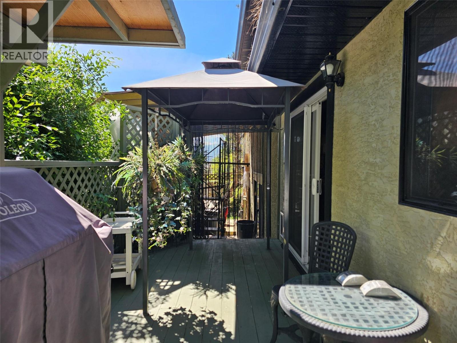 Picture for 599 Clifton  RoadS https://www.cirrealty.ca/reb/bc/6/10366236_27.jpg