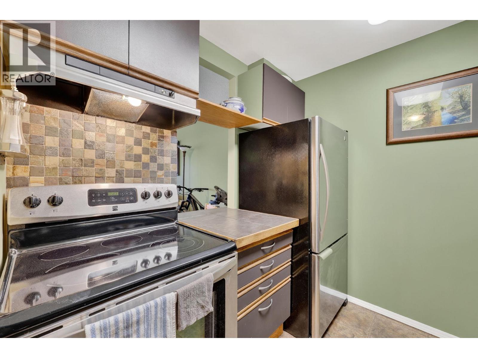 Picture for Unit #1006, 737 Leon  Avenue https://www.cirrealty.ca/reb/bc/6/10366256_17.jpg