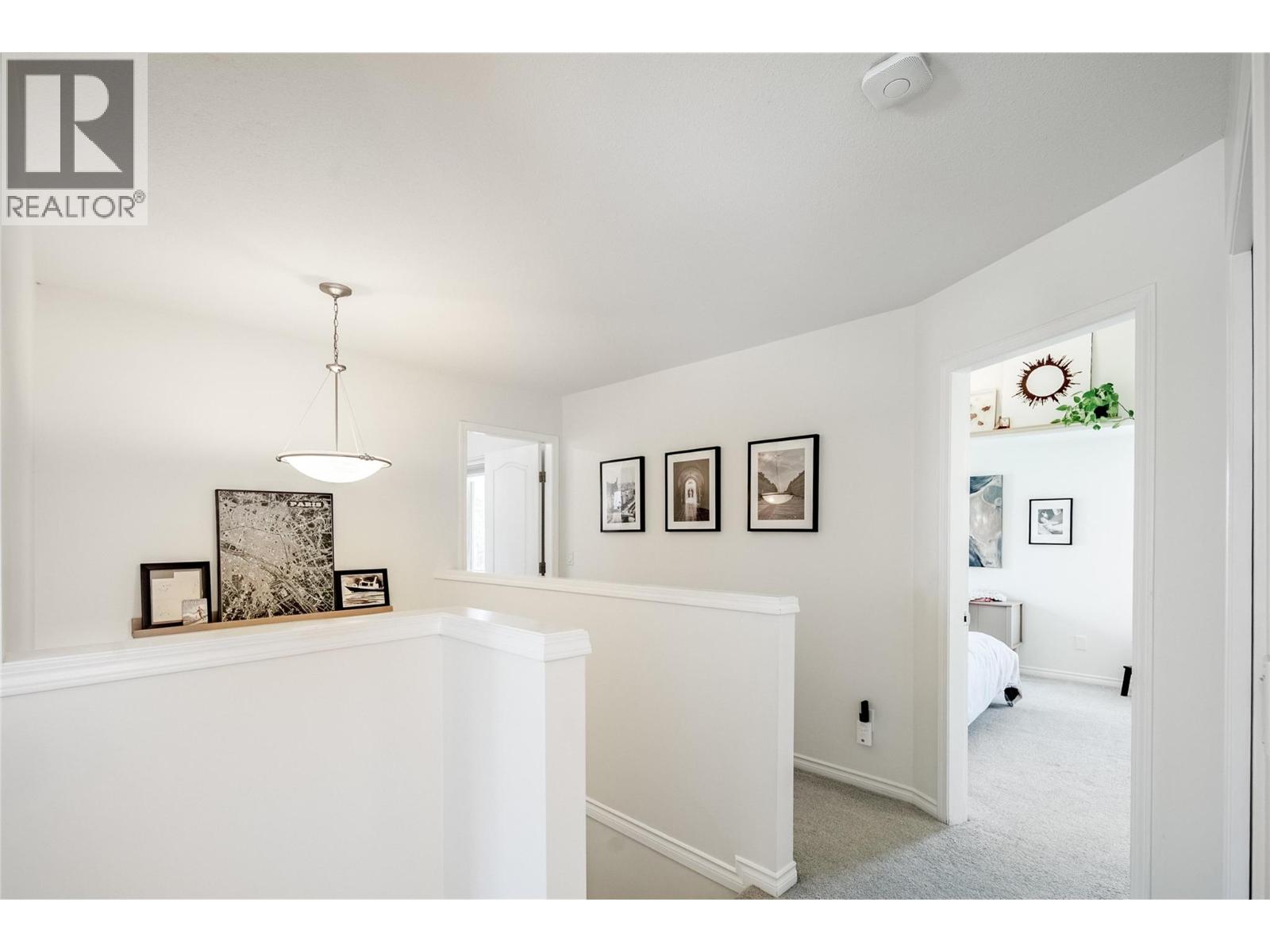 Picture for 2174 Sunview  Drive https://www.cirrealty.ca/reb/bc/6/10366286_14.jpg