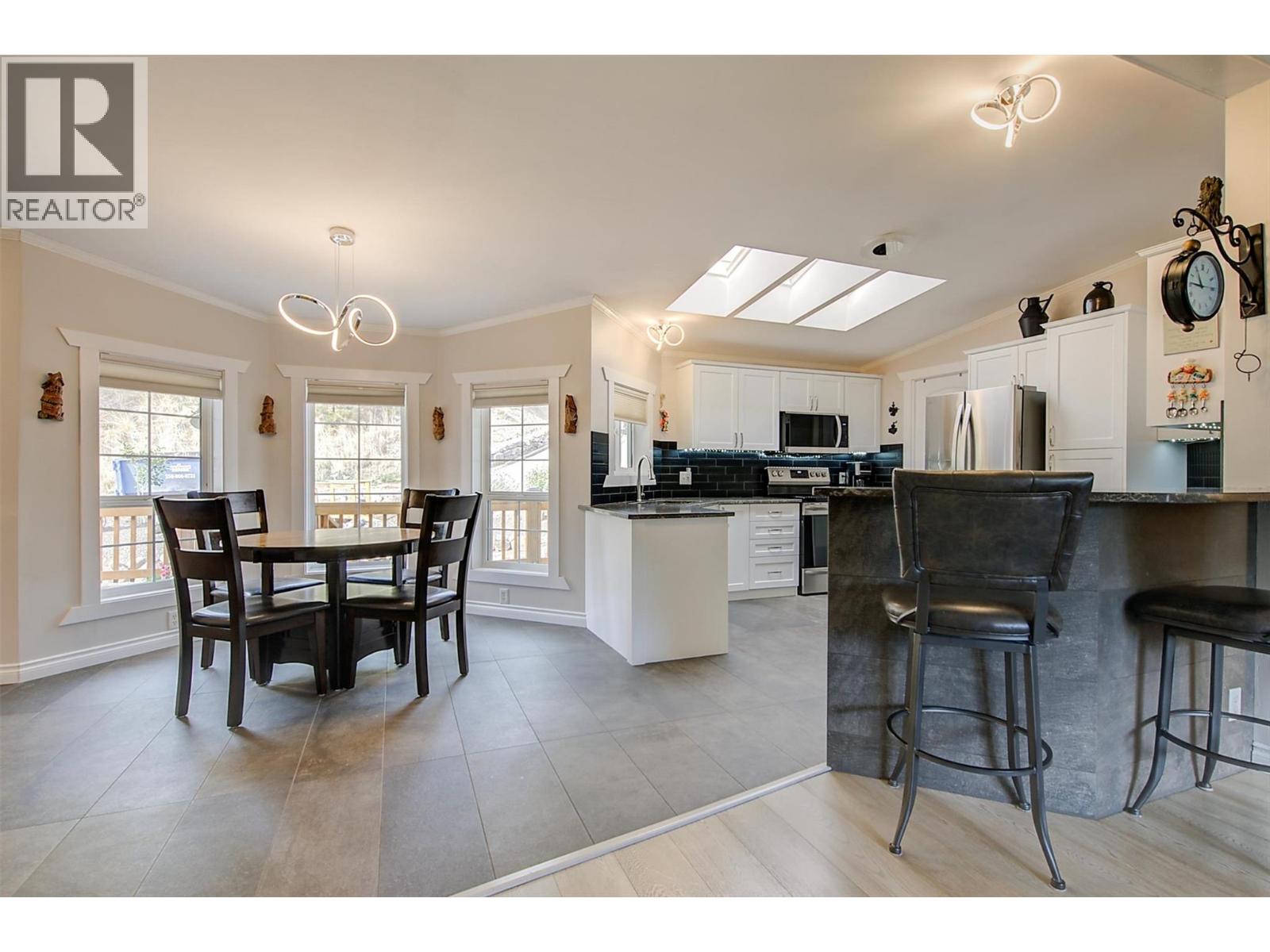 Picture for Unit #80, 1750 Lenz  Road https://www.cirrealty.ca/reb/bc/6/10366386_12.jpg