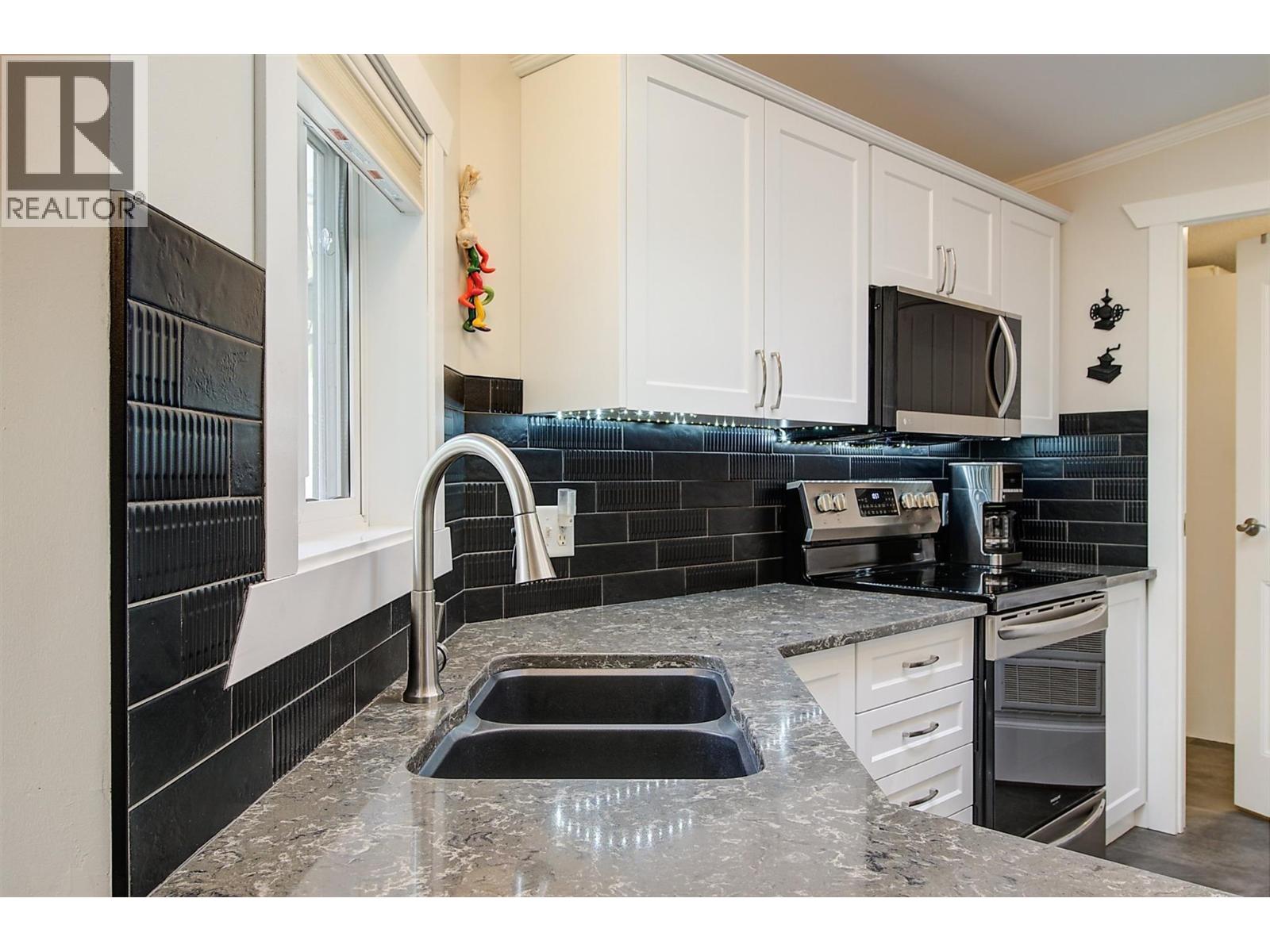 Picture for Unit #80, 1750 Lenz  Road https://www.cirrealty.ca/reb/bc/6/10366386_21.jpg