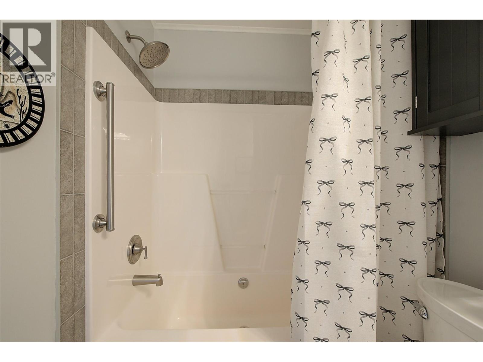 Picture for Unit #80, 1750 Lenz  Road https://www.cirrealty.ca/reb/bc/6/10366386_36.jpg