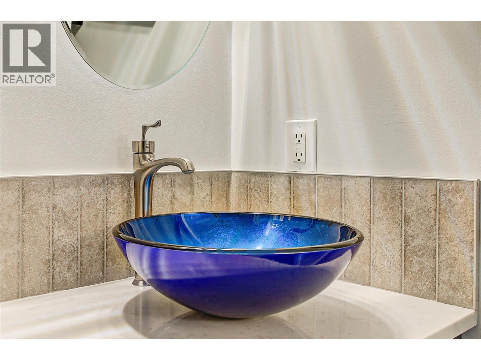 Picture for Unit #80, 1750 Lenz  Road https://www.cirrealty.ca/reb/bc/6/10366386_37.jpg
