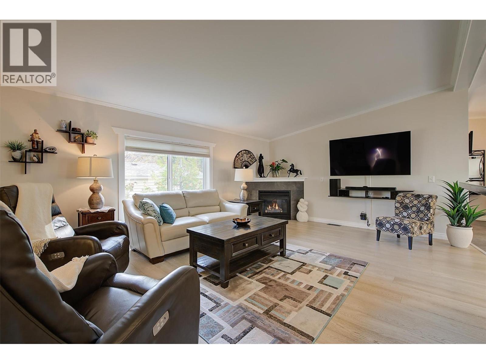Picture for Unit #80, 1750 Lenz  Road https://www.cirrealty.ca/reb/bc/6/10366386_9.jpg