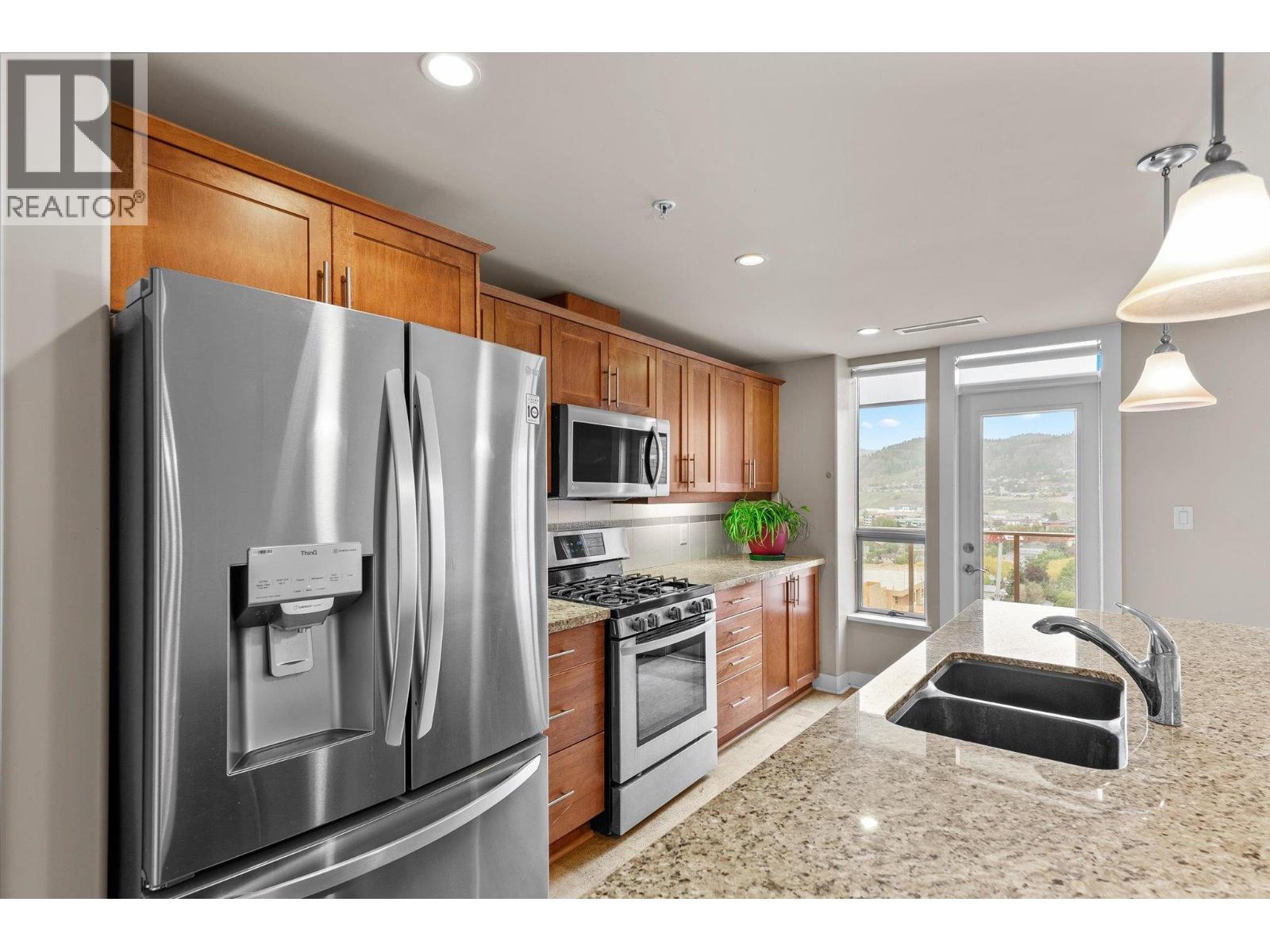 Picture for Unit #1207, 1160 Bernard  Avenue