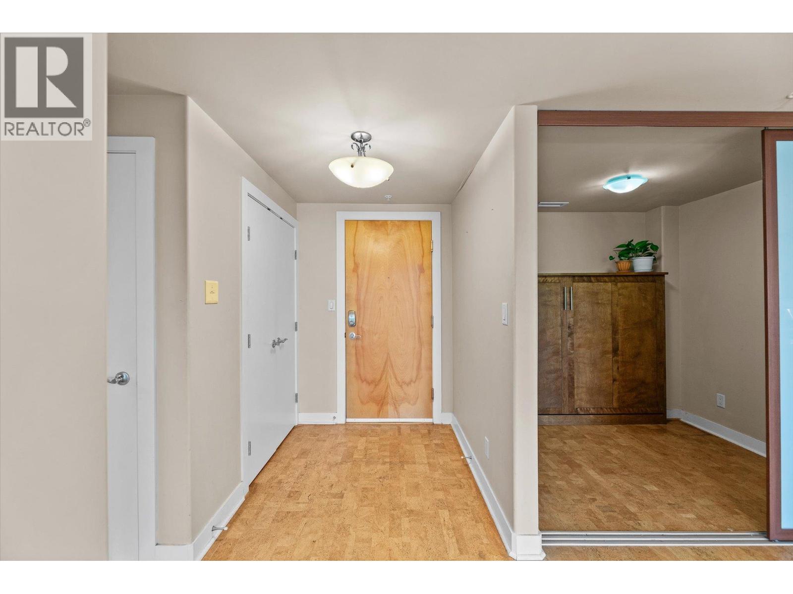 Picture for Unit #1207, 1160 Bernard  Avenue