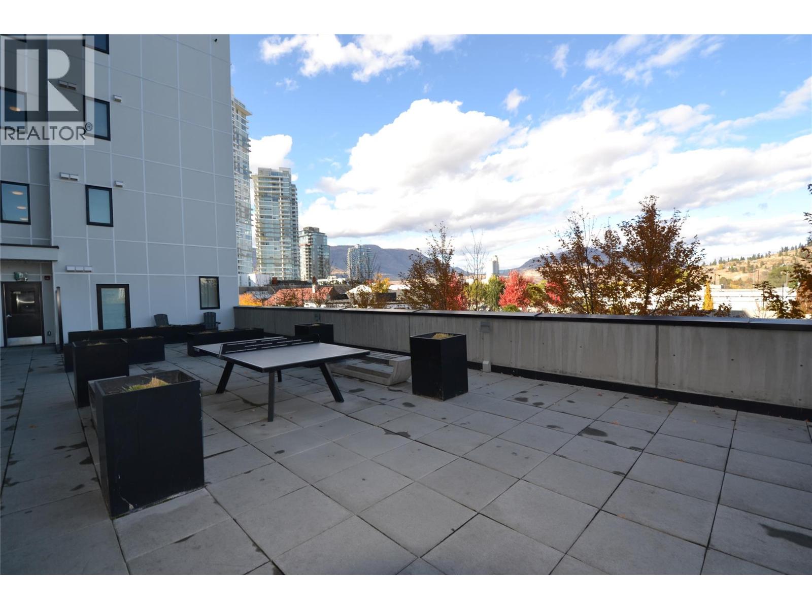 Picture for Unit #209, 1215 St Paul  Street https://www.cirrealty.ca/reb/bc/6/10366546_16.jpg