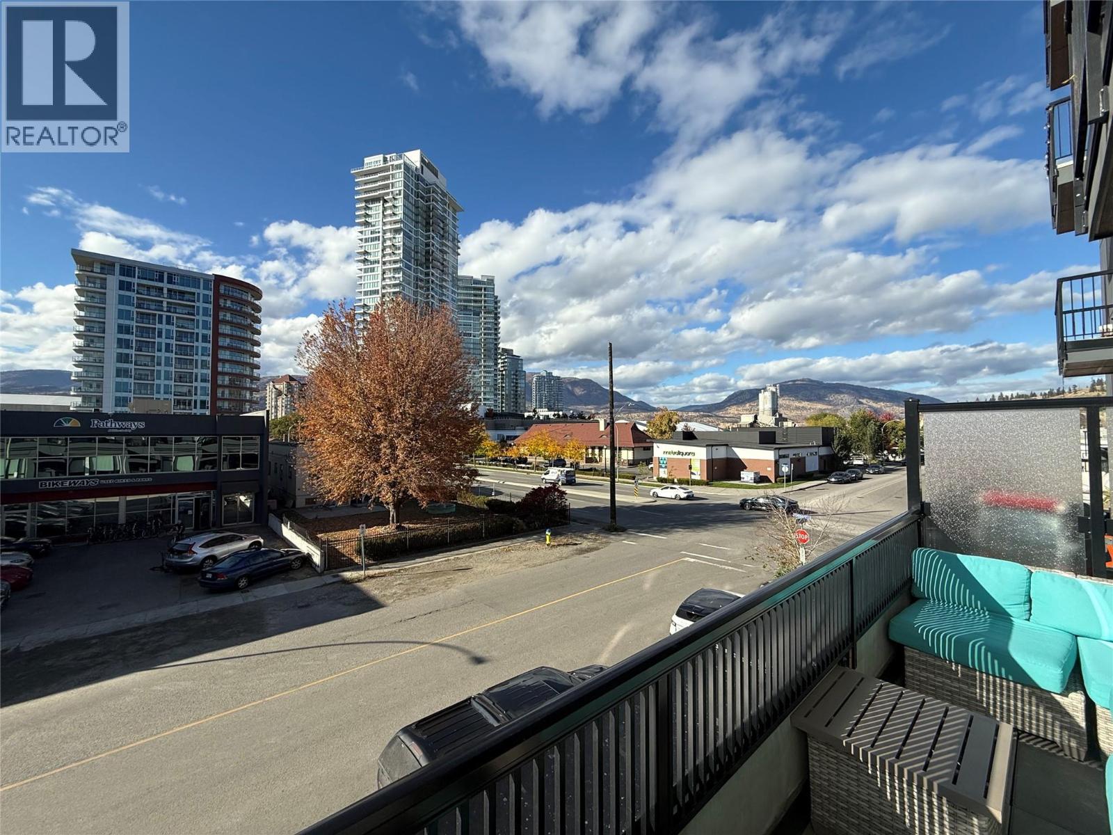 Picture for Unit #209, 1215 St Paul  Street https://www.cirrealty.ca/reb/bc/6/10366546_17.jpg