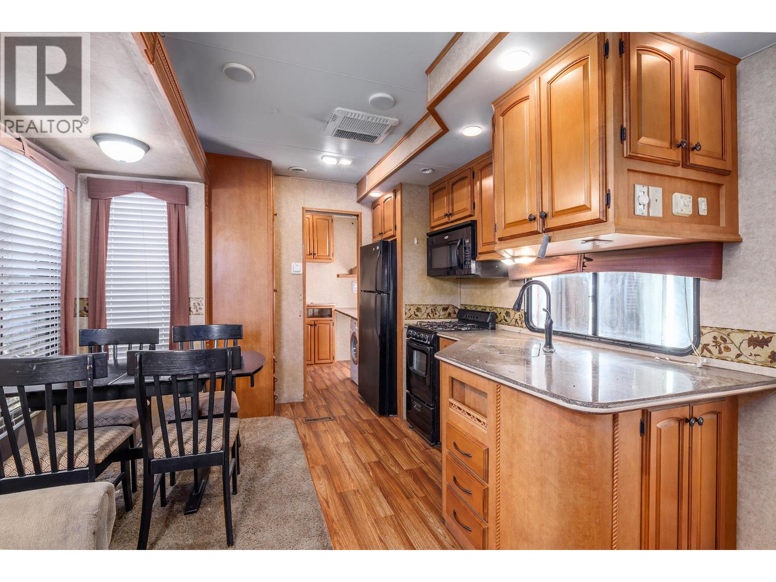 Picture for Unit #600, 415 COMMONWEALTH  Road