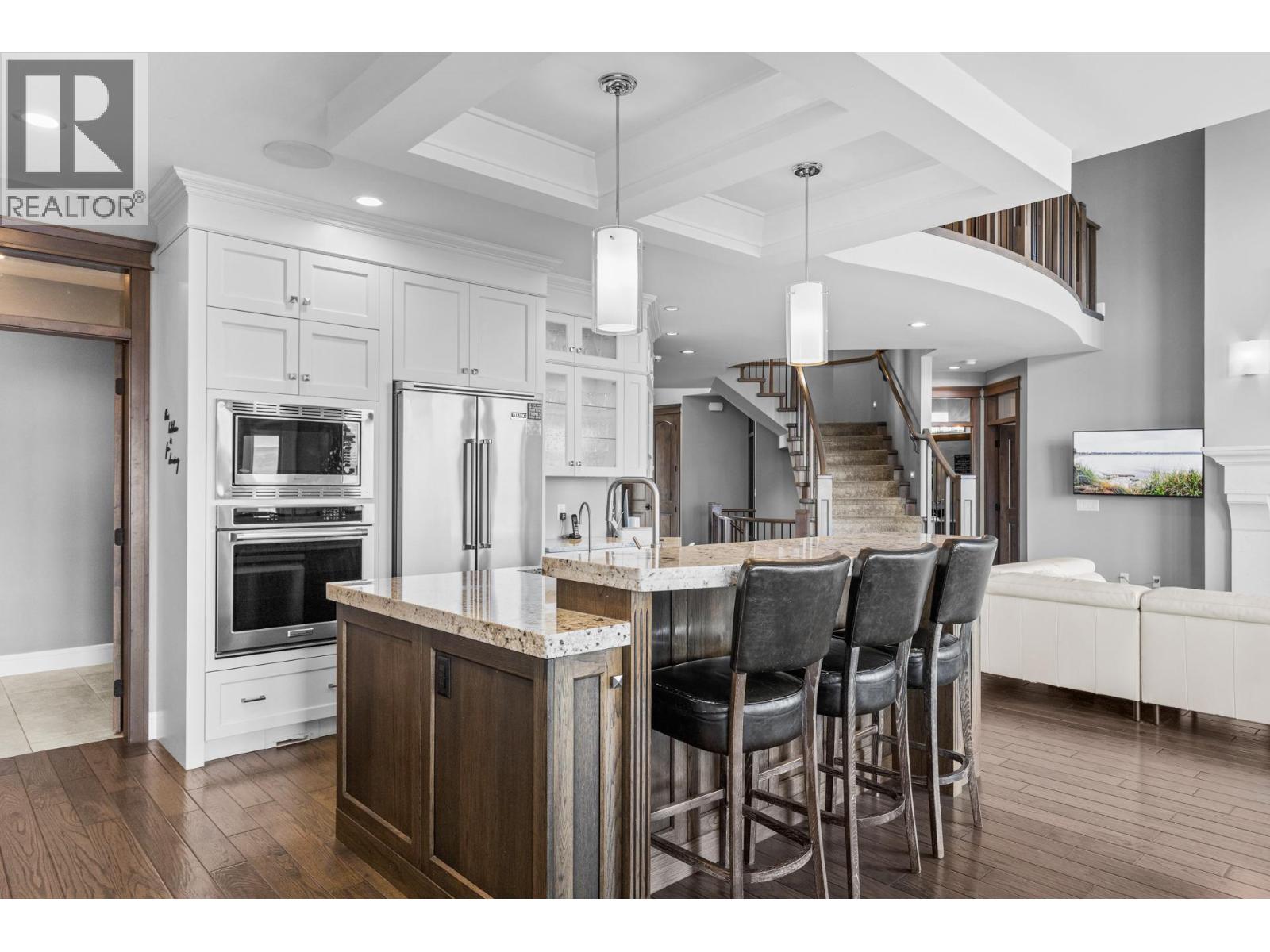 Picture for 388 Rindle  Court https://www.cirrealty.ca/reb/bc/6/10366626_10.jpg