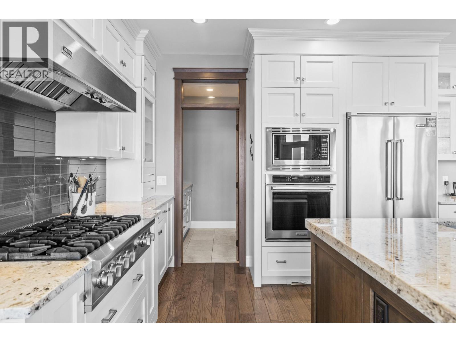 Picture for 388 Rindle  Court https://www.cirrealty.ca/reb/bc/6/10366626_13.jpg