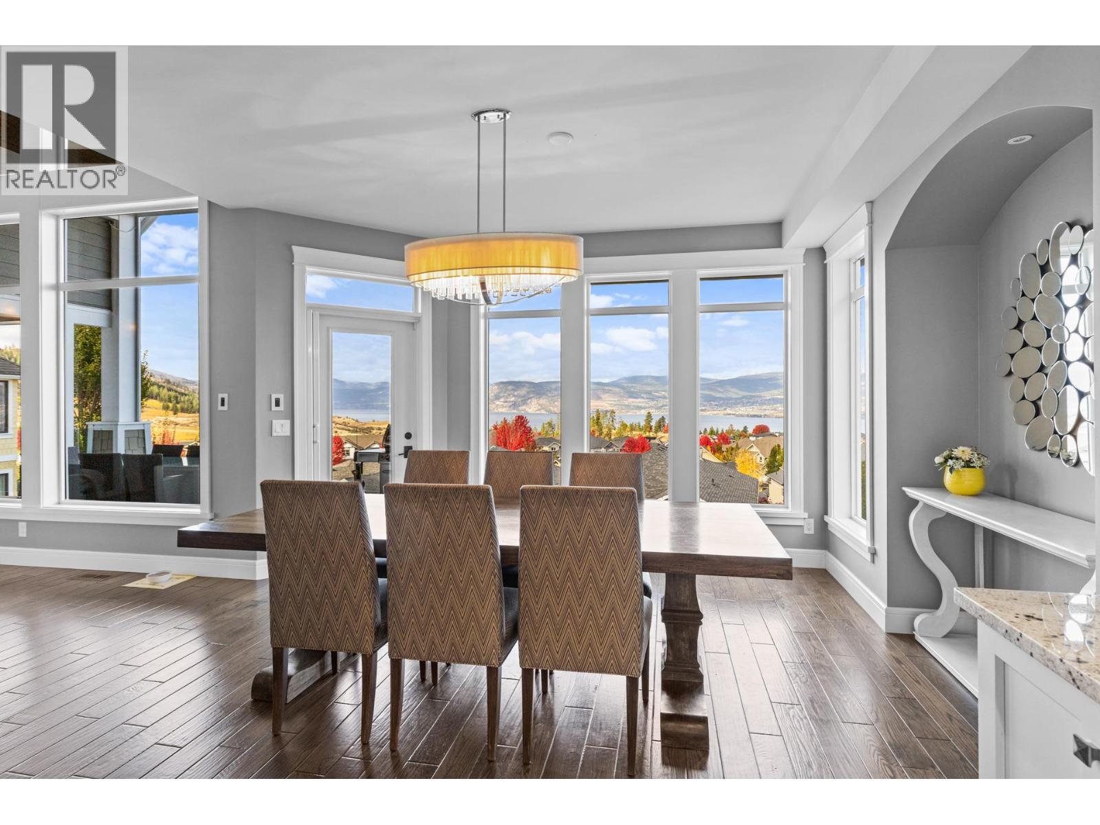 Picture for 388 Rindle  Court https://www.cirrealty.ca/reb/bc/6/10366626_15.jpg